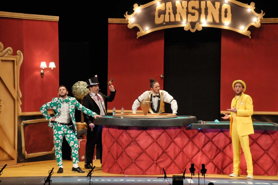 Hagan juego y entre en el casino del cuarteto de "los niños" para ganar sonrisas