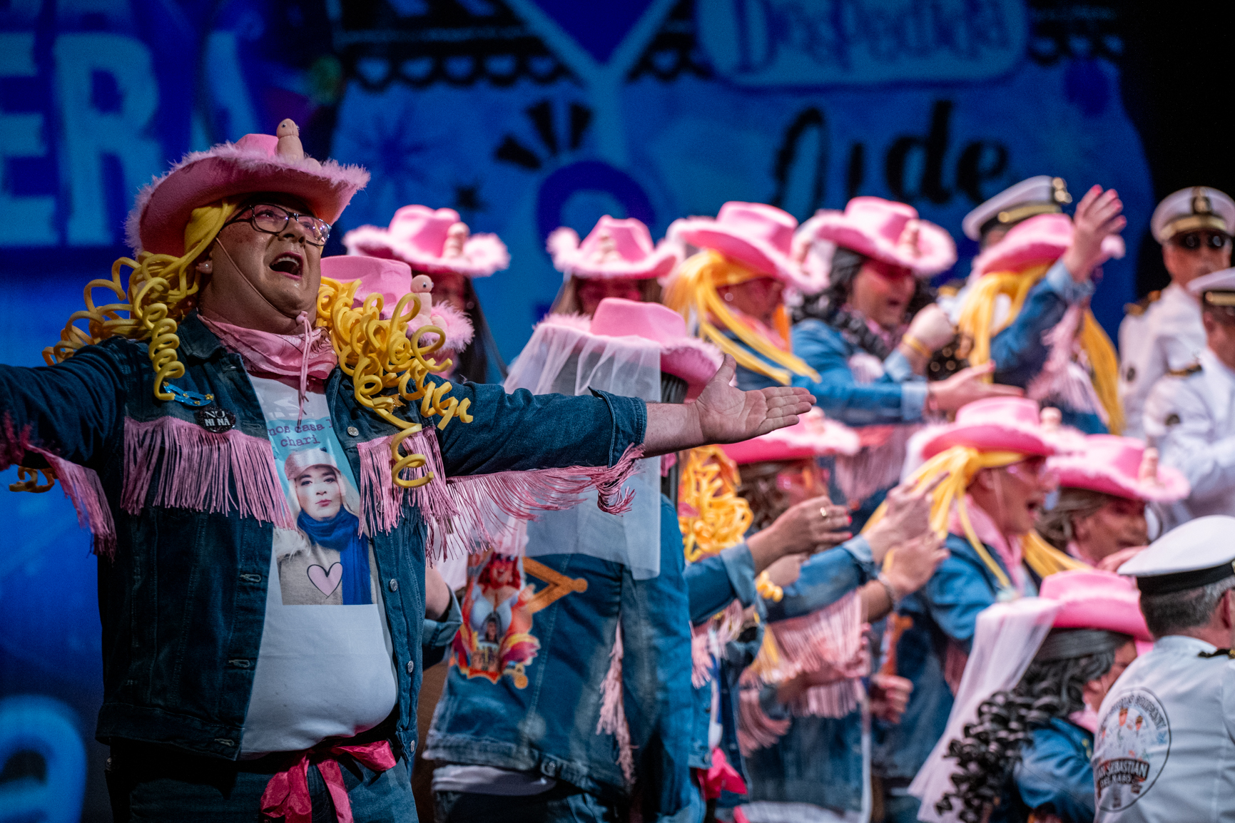 Coro, Este coro es la polla - Preliminares