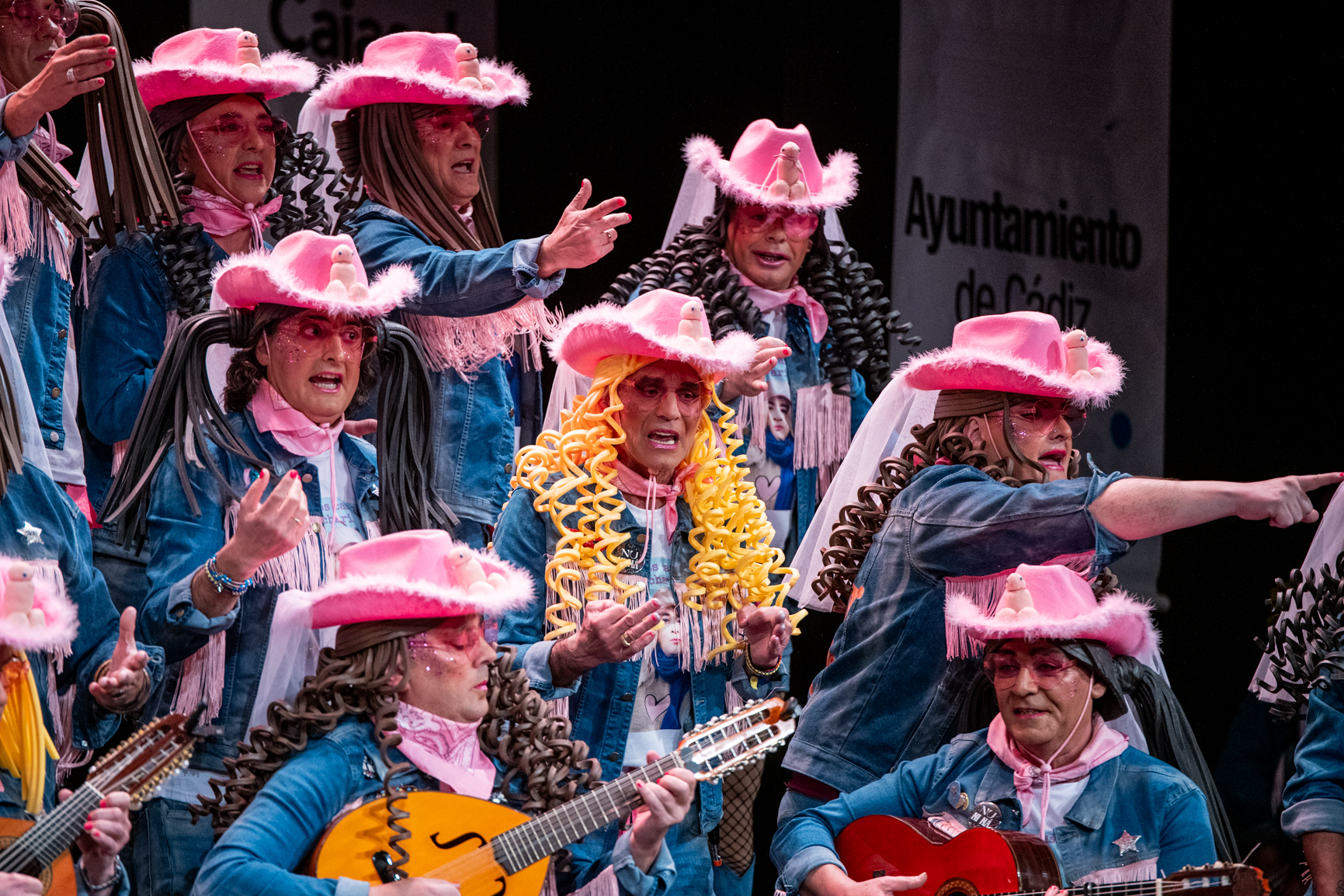Coro, Este coro es la polla - Preliminares