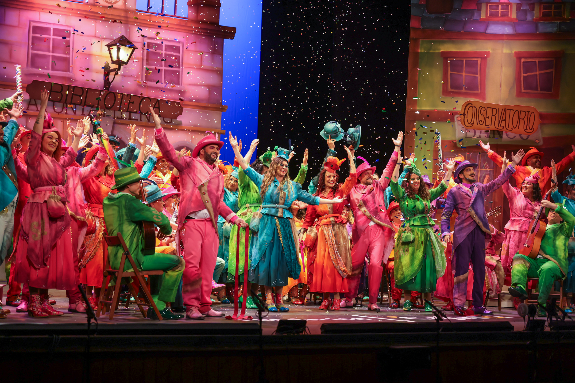 Coro, La ciudad perfecta - Preliminares