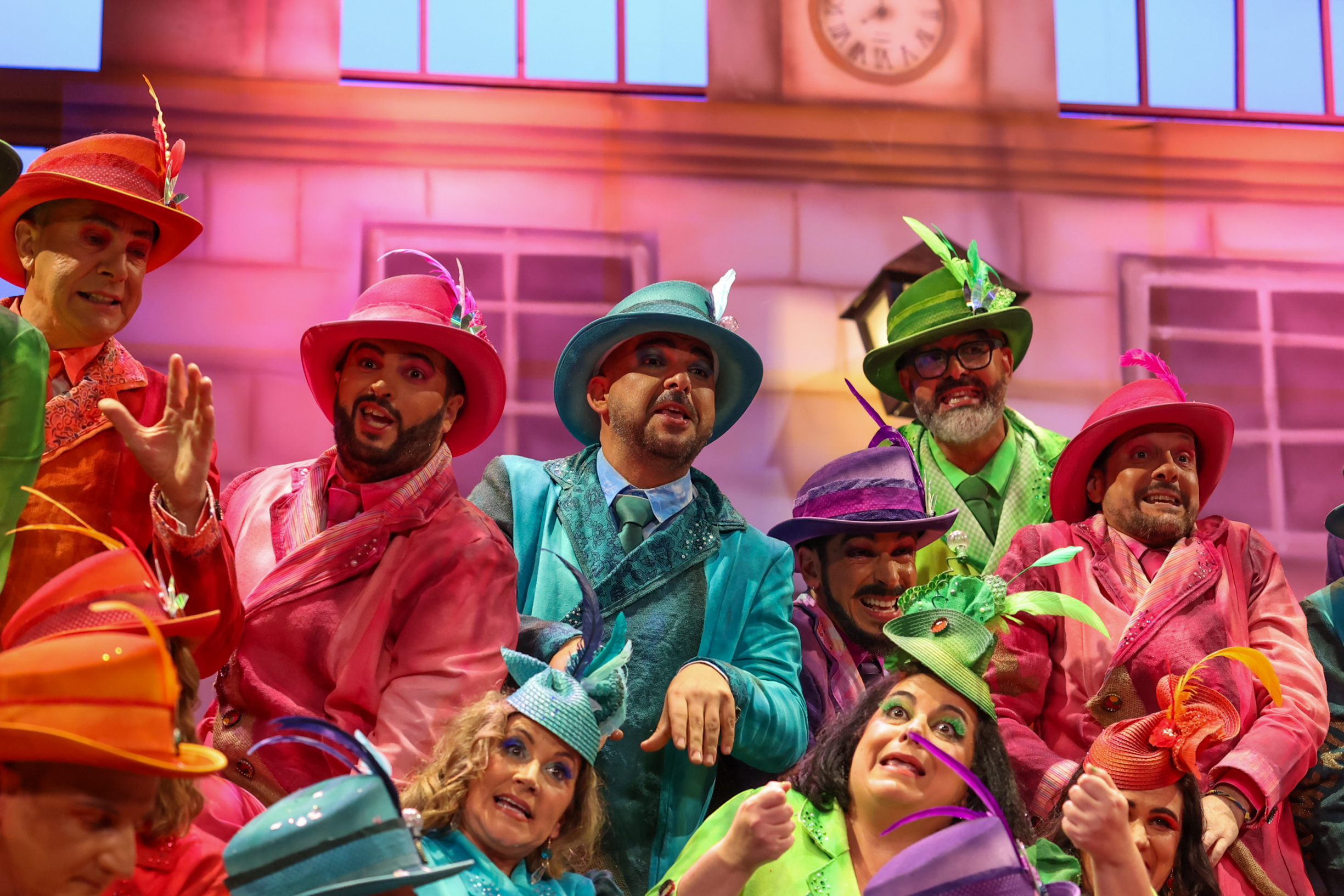 Coro, La ciudad perfecta - Preliminares