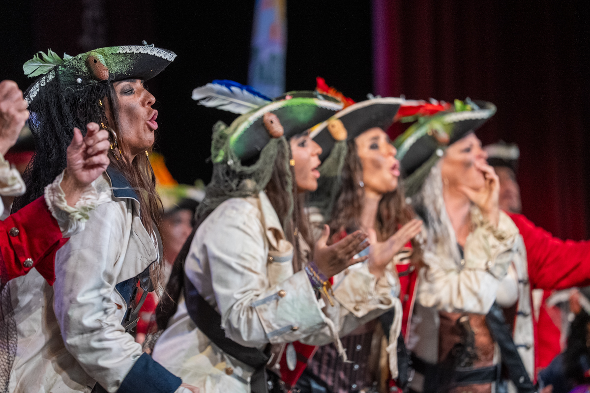 Coro, Al garete - Preliminares