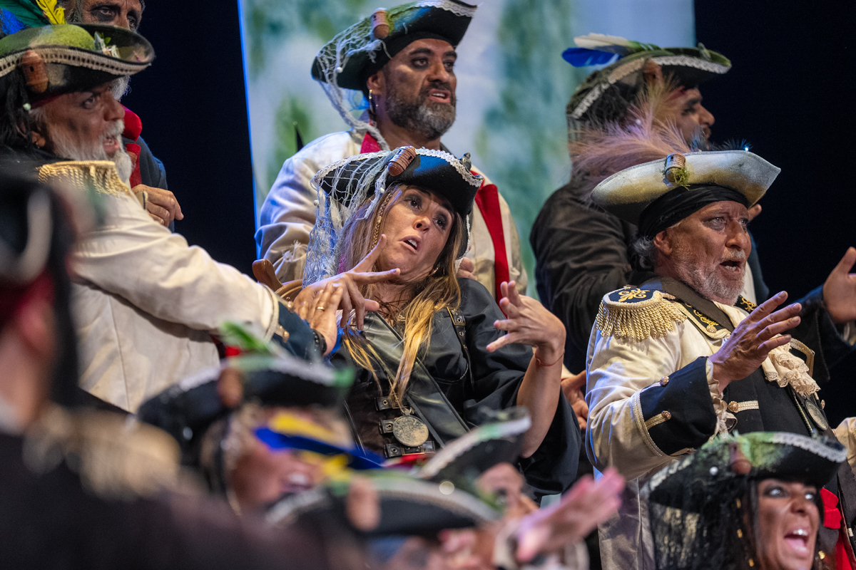 Coro, Al garete - Preliminares