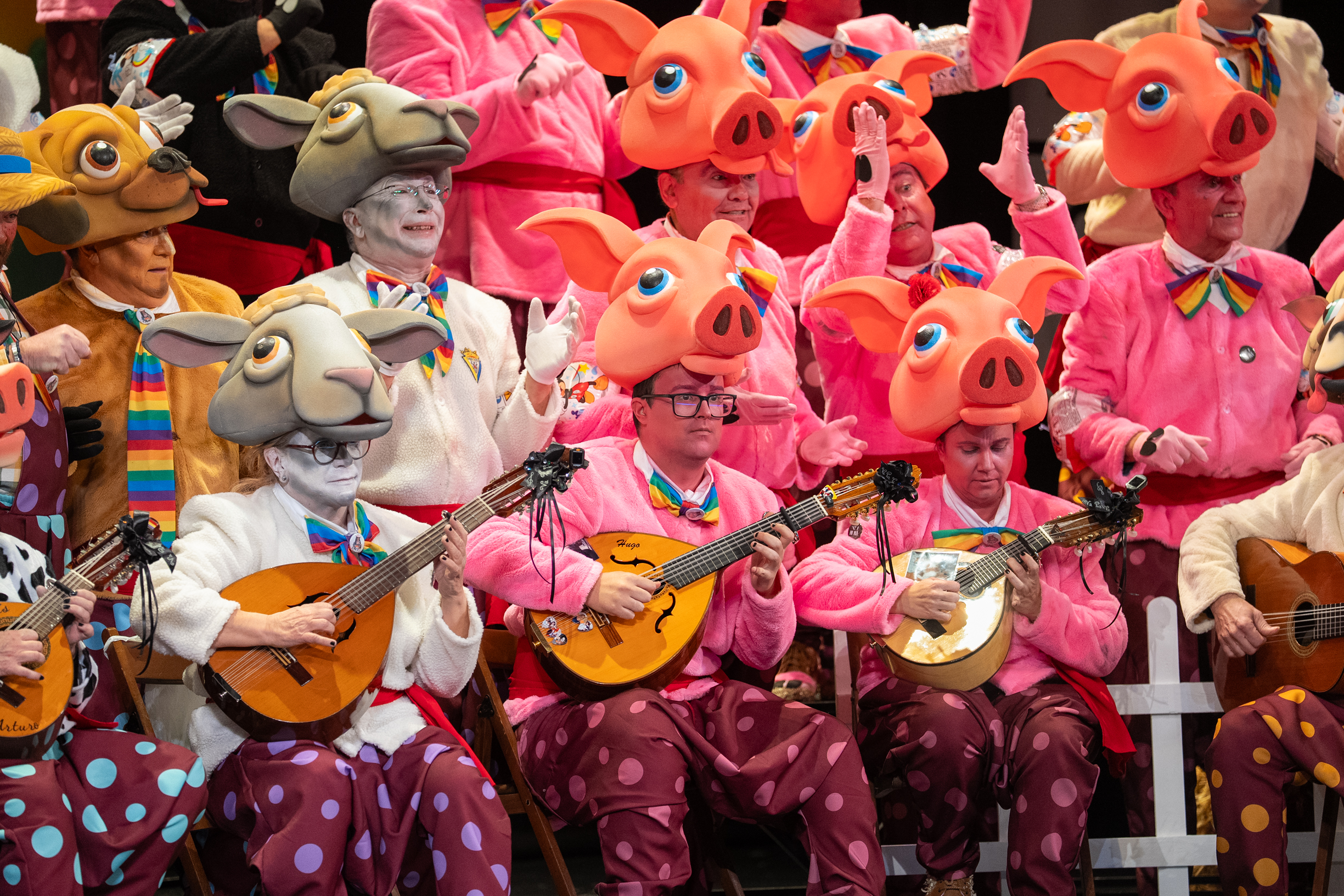 Reacciones - Coro, ¡Qué pechá de paja! - Cuartos