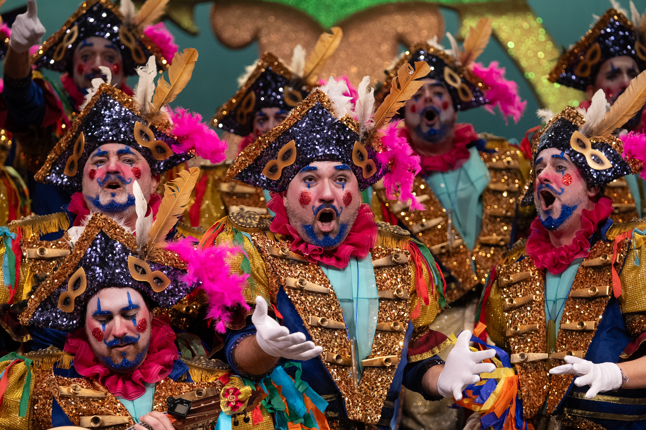 Coro, La Esencia - Preliminares