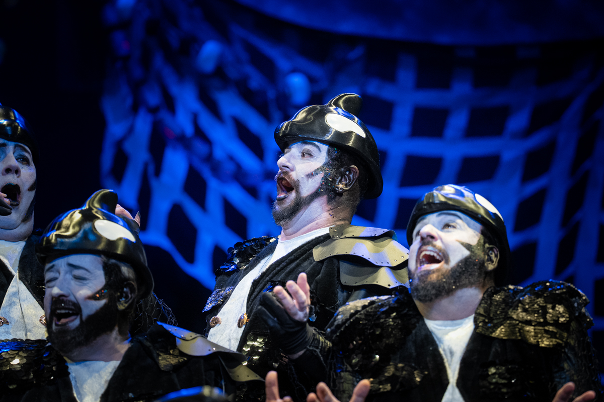 Coro, Las Gladitanas - Preliminares