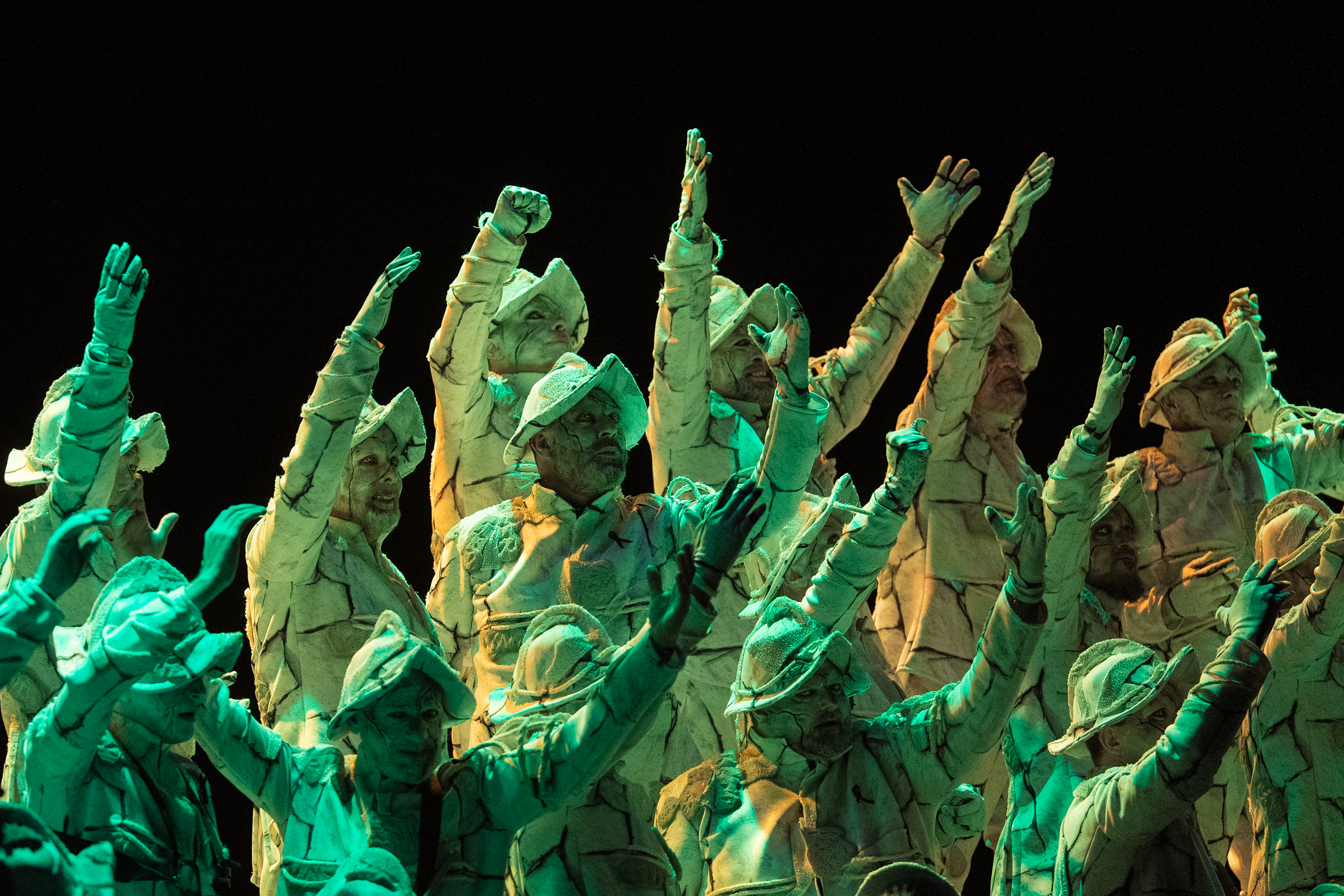 Coro, Tu muralla - Preliminares