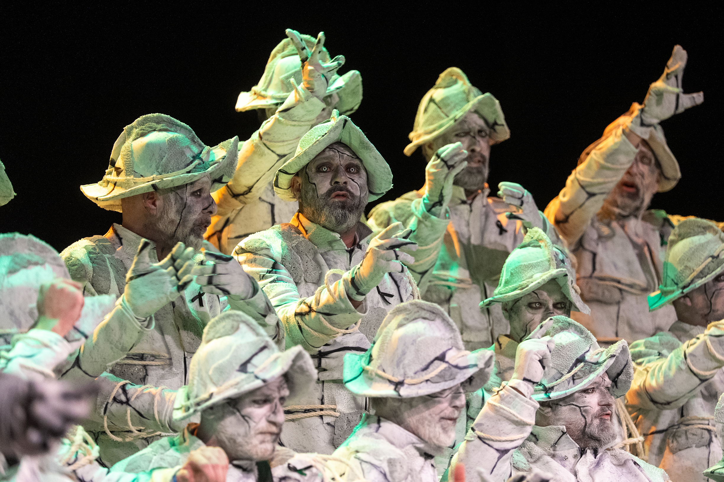 Coro, Tu muralla - Preliminares