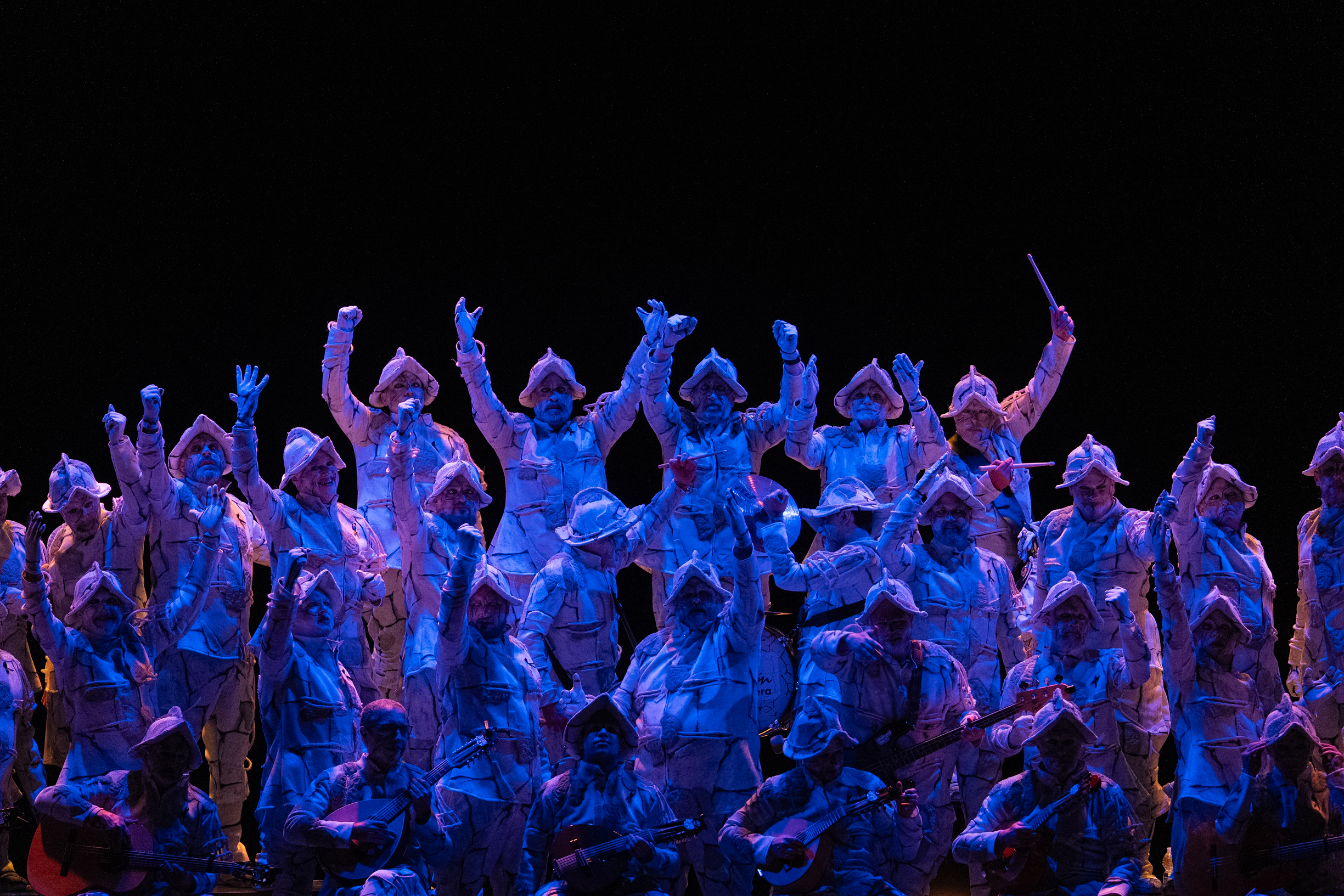 Coro, Tu muralla - Preliminares