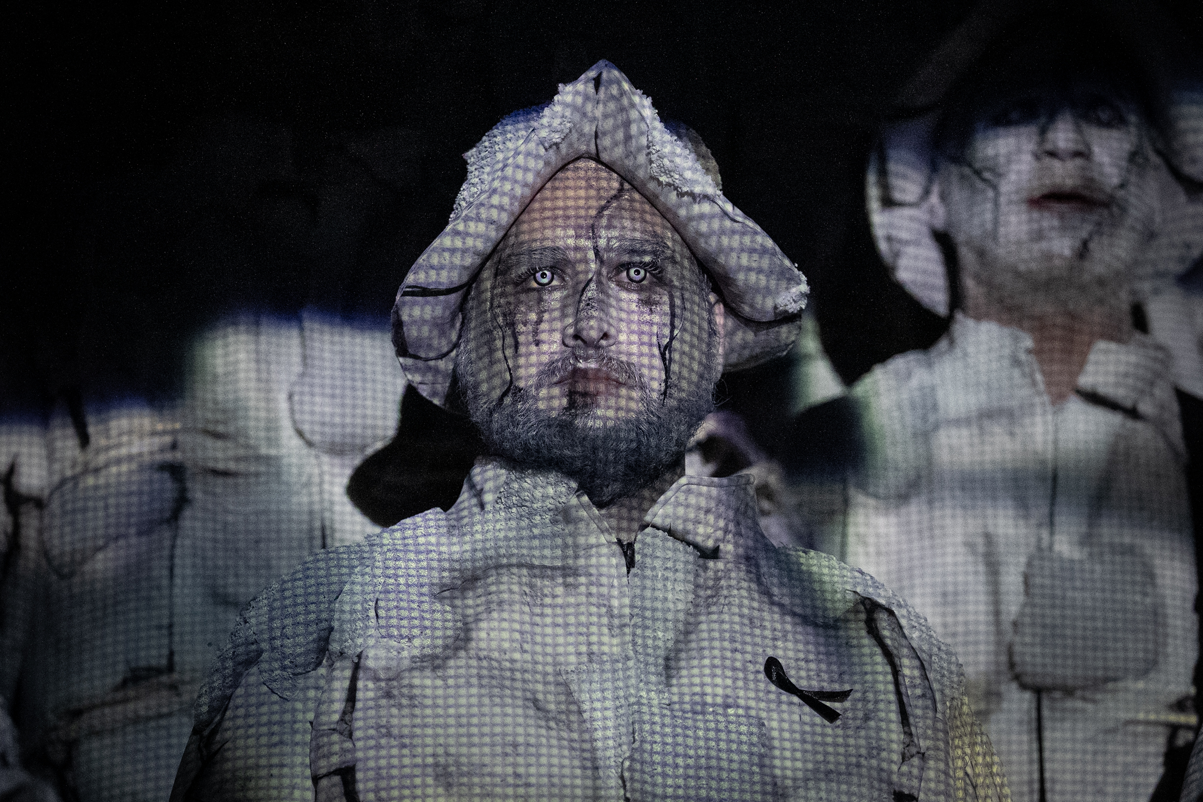 Coro, Tu muralla - Preliminares