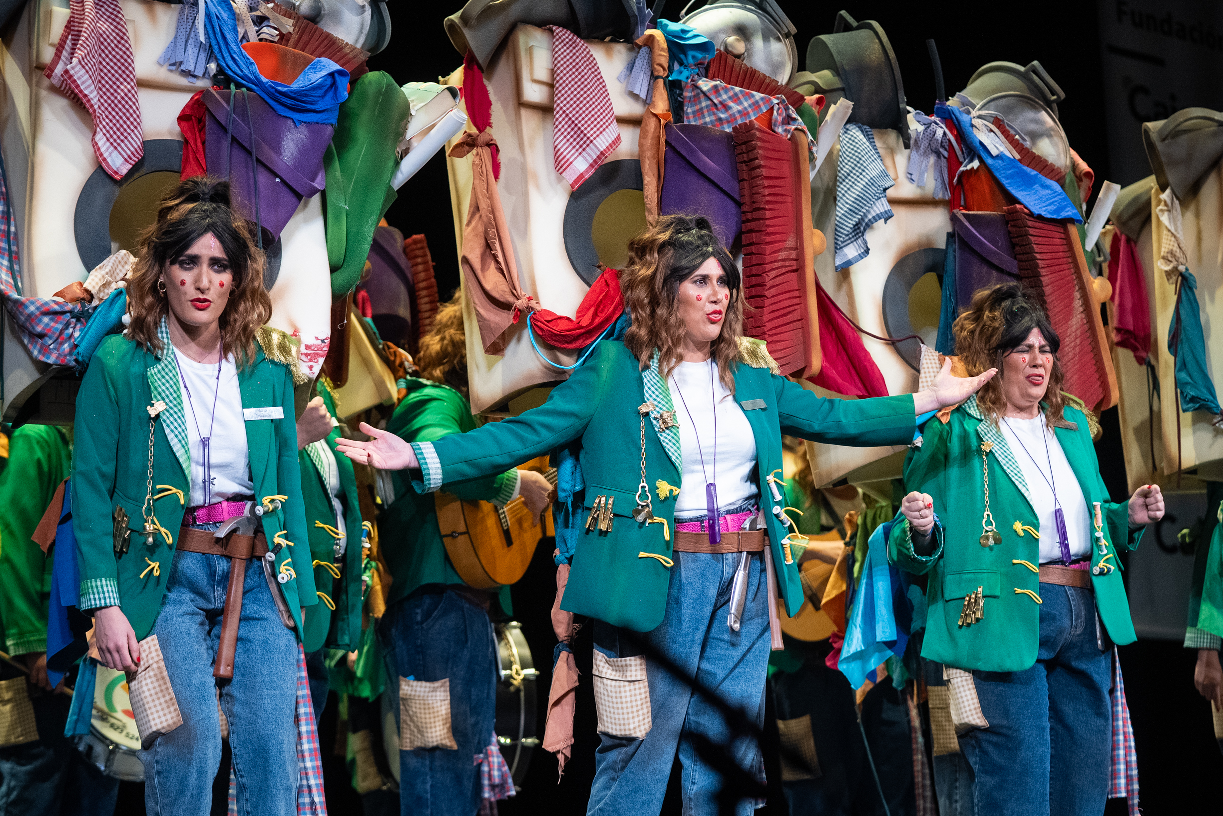 Comparsa, Las jorobadas - Cuartos