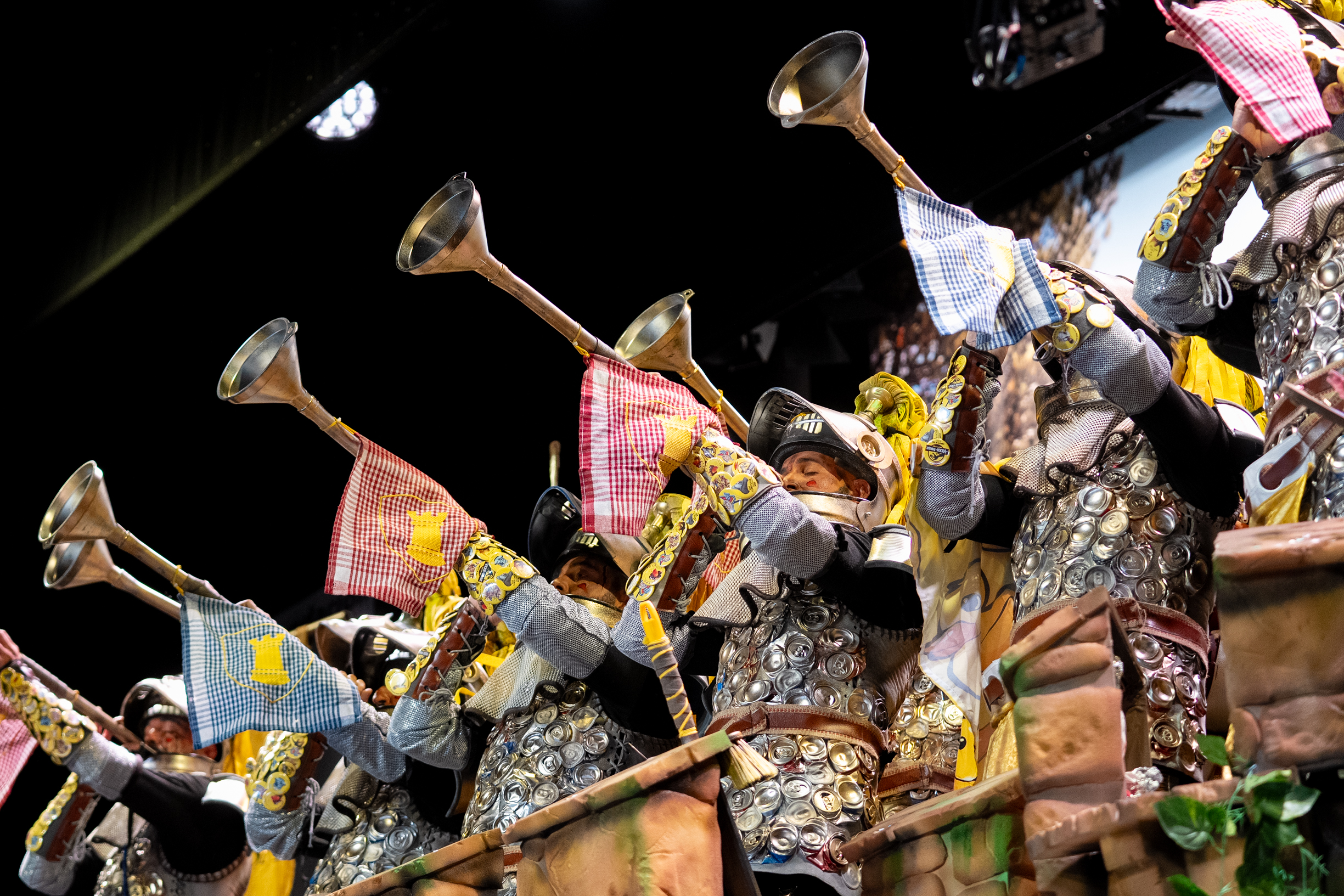 Chirigota, Nos hemos venío arriba - Cuartos