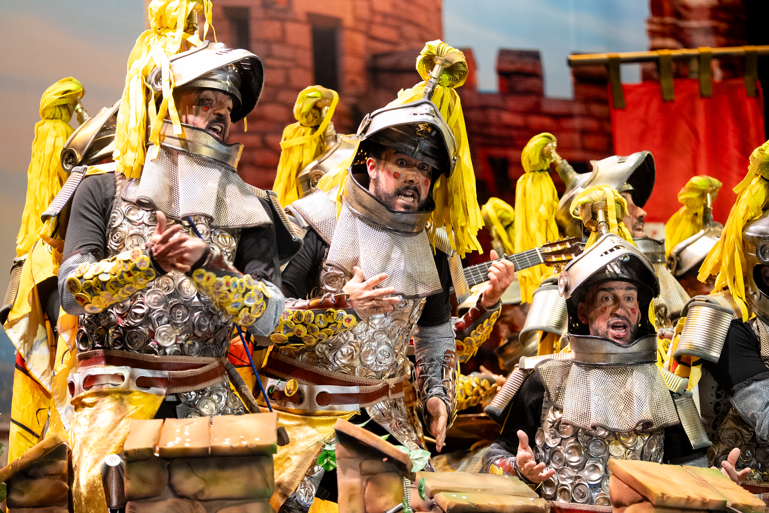 Chirigota, Nos hemos venío arriba - Cuartos