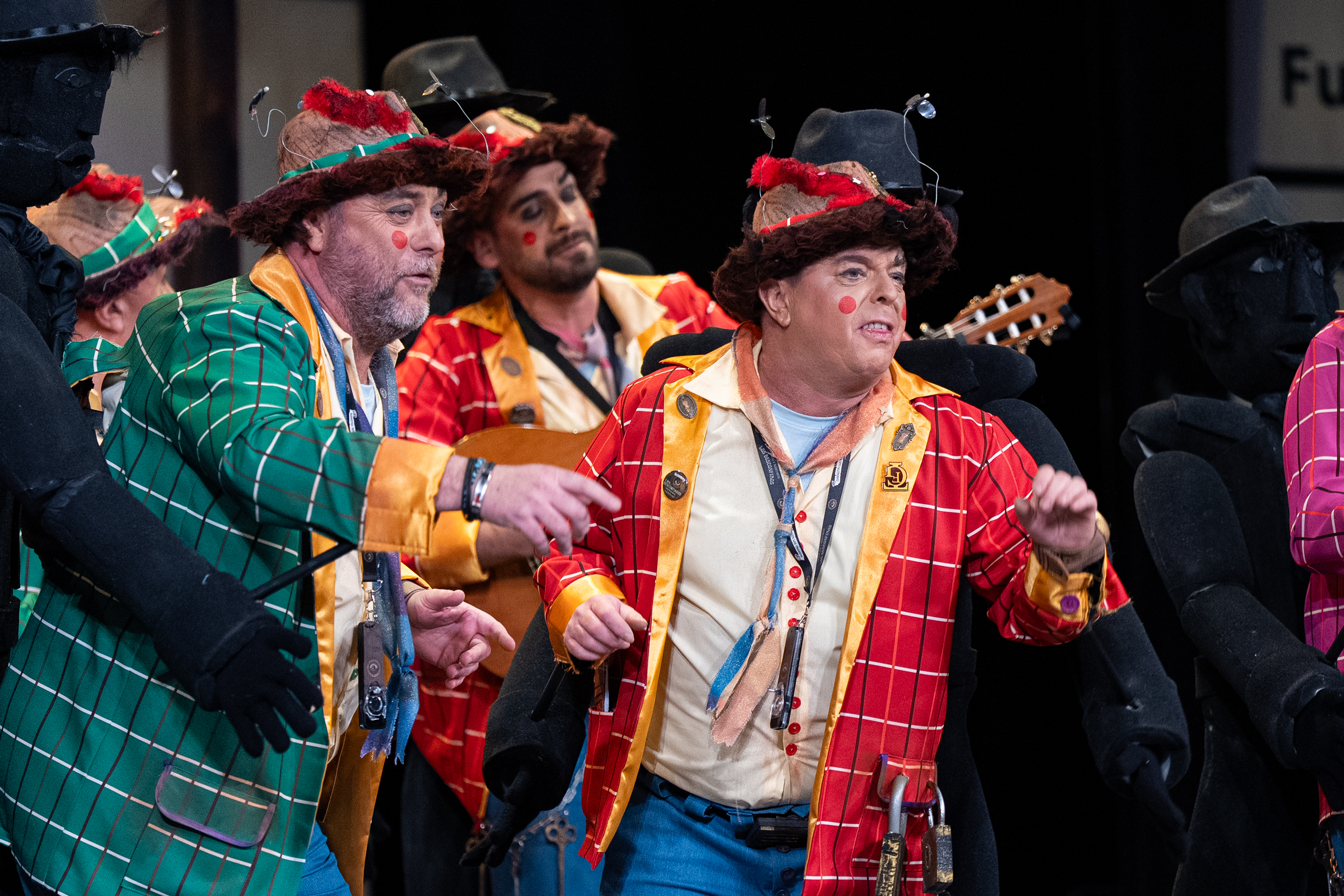 Chirigota, Piensa mal y acertarás (Los desconfiaos) - Semifinales