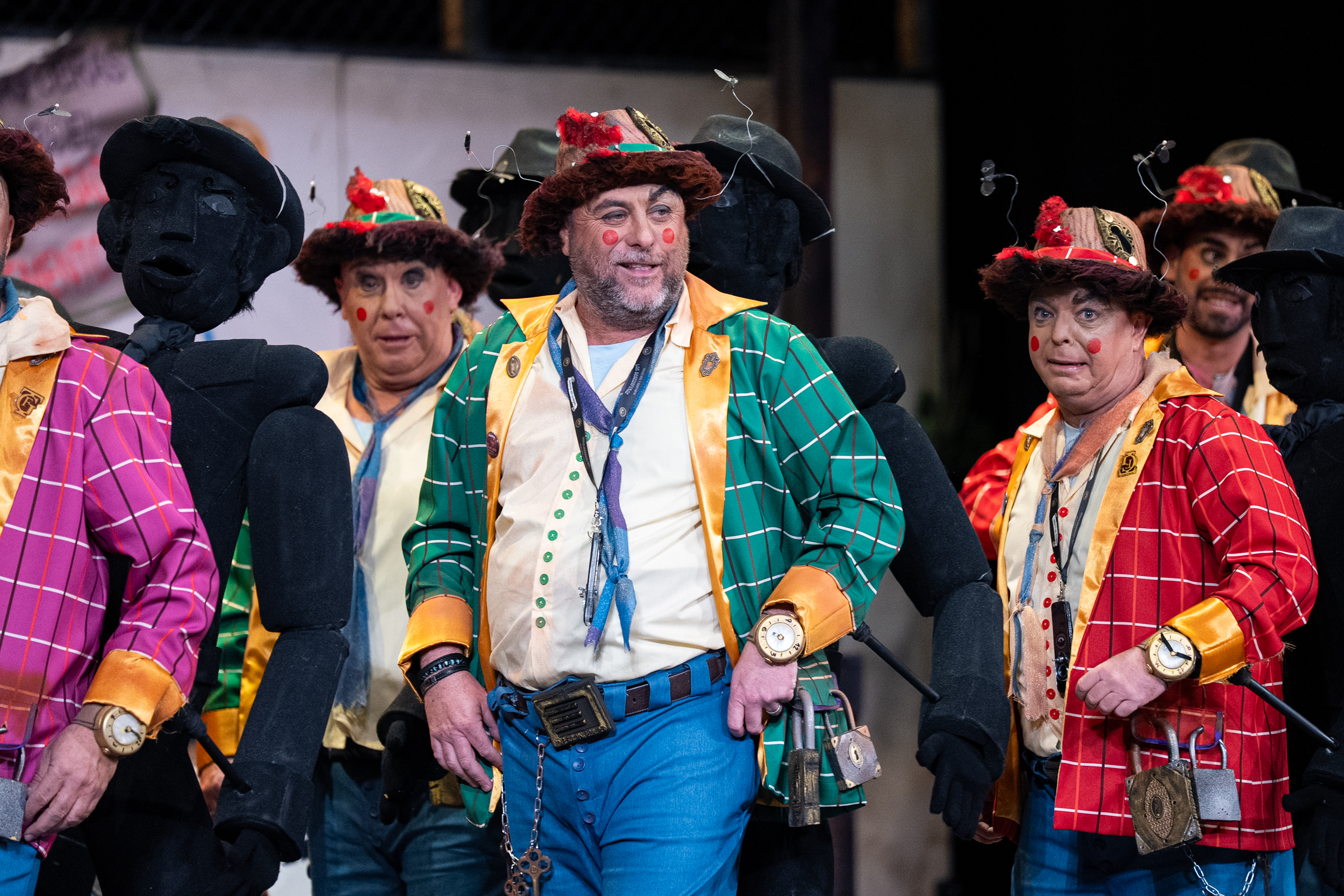 Chirigota, Piensa mal y acertarás (Los desconfiaos) - Semifinales