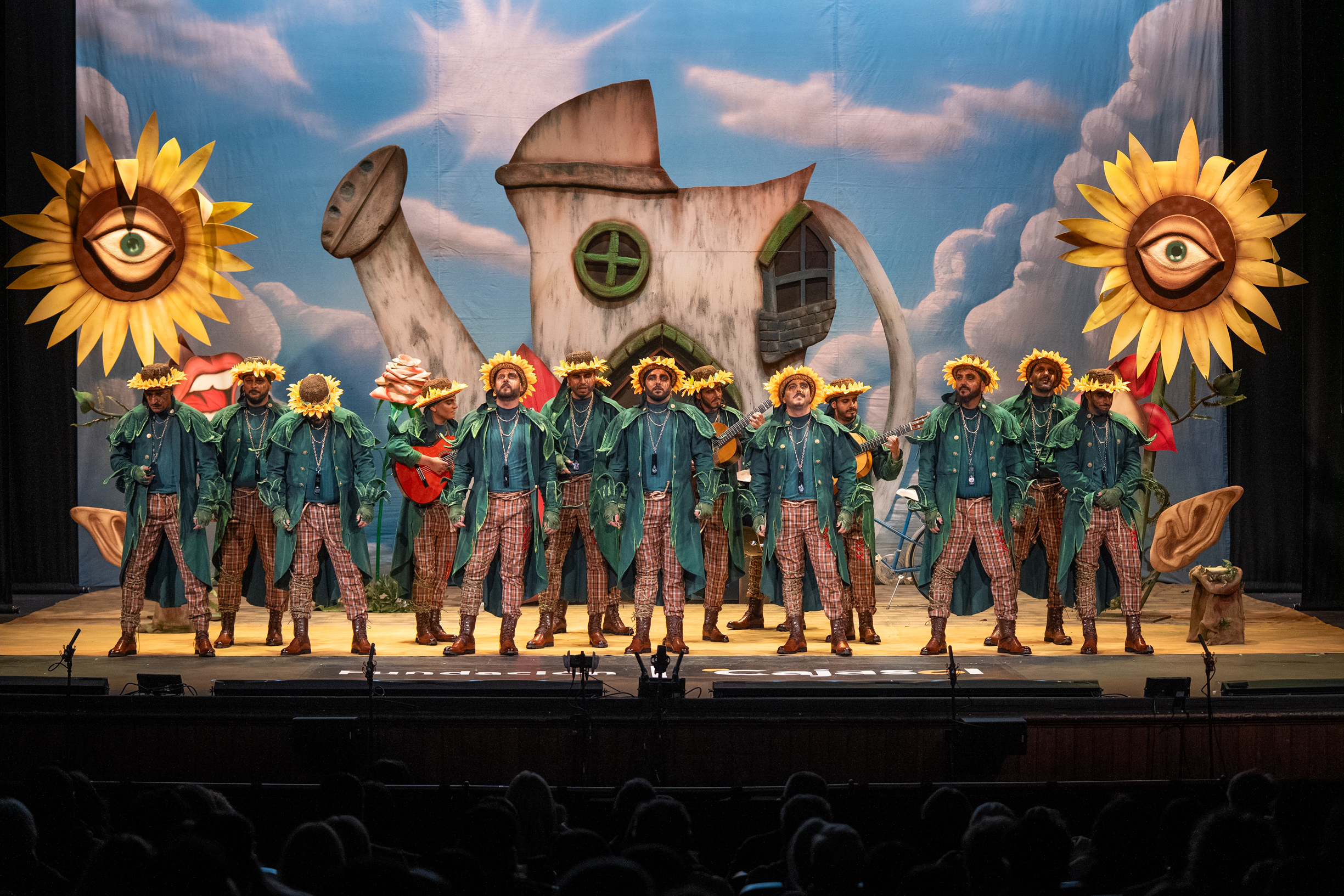 Comparsa, La hipócrita - Preliminares