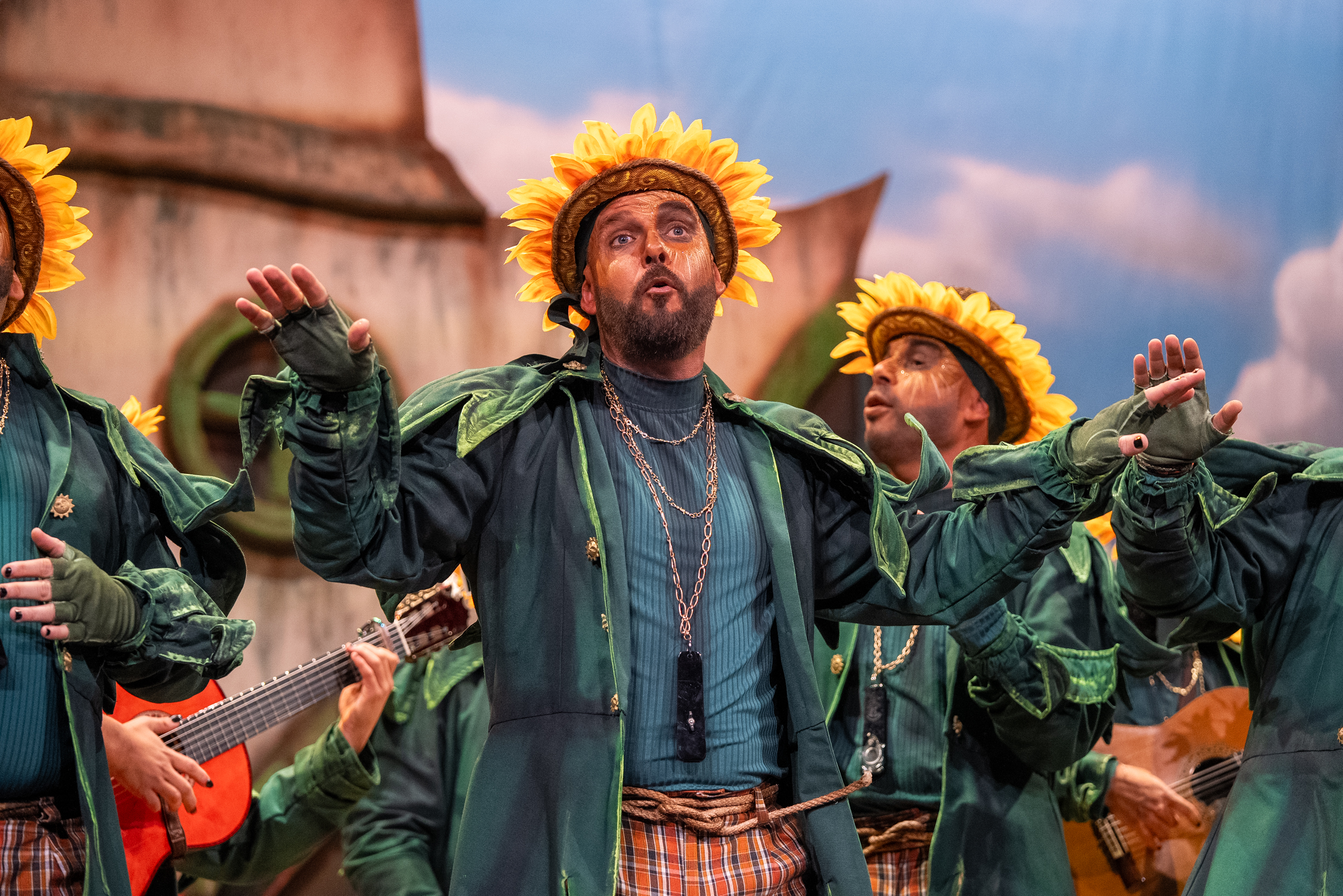 Comparsa, La hipócrita - Preliminares