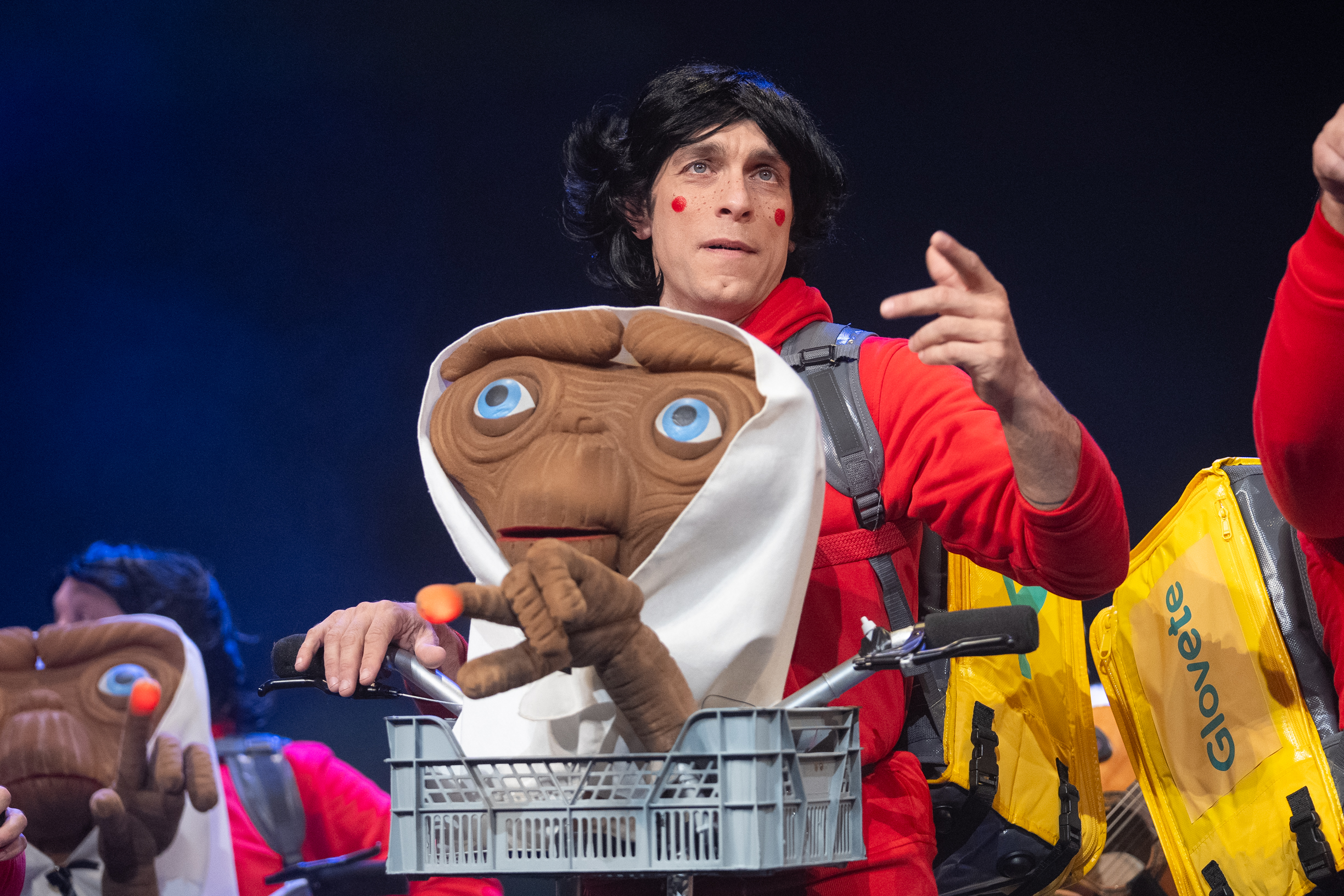 Chirigota, Los que se lo llevan calentito - Preliminares