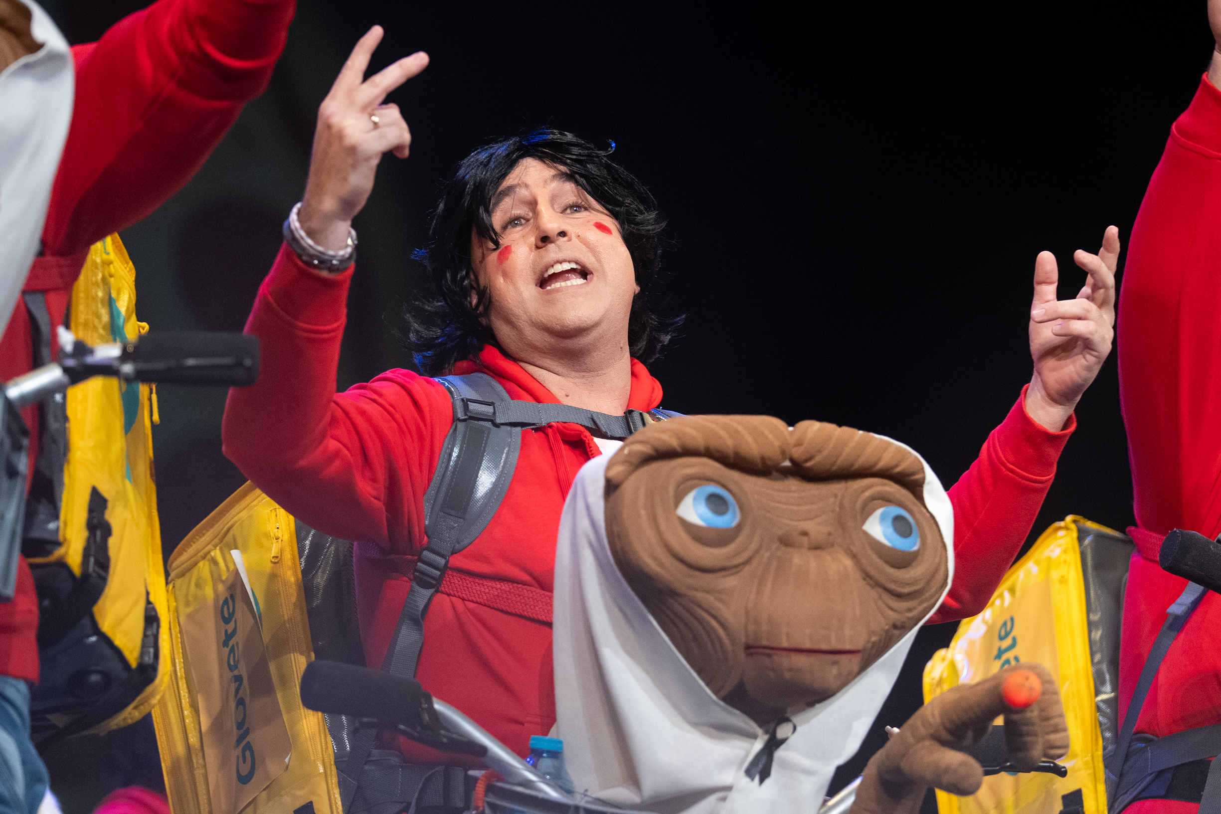 Chirigota, Los que se lo llevan calentito - Preliminares