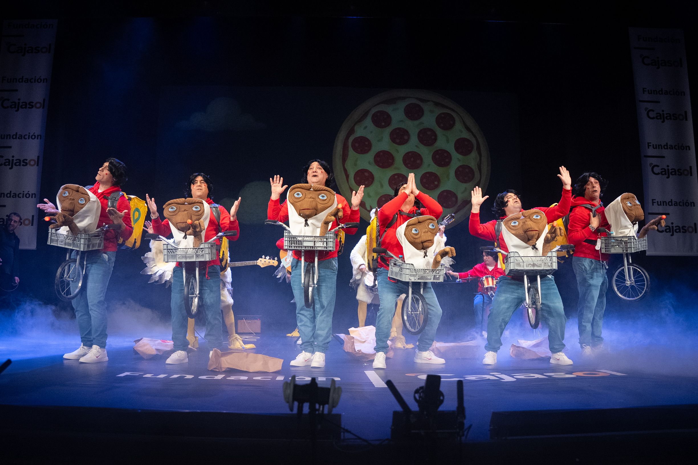 Chirigota, Los que se lo llevan calentito - Preliminares