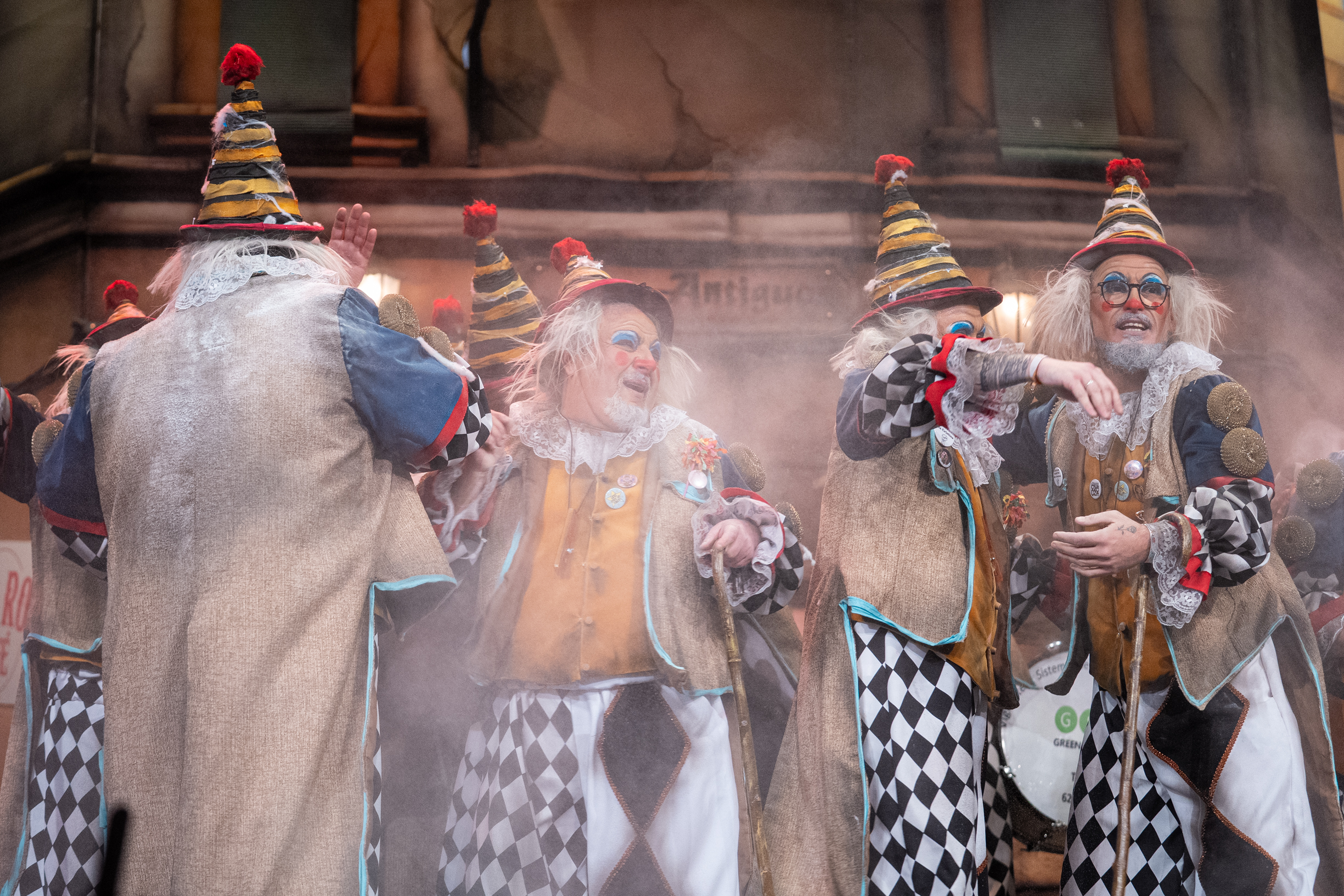 Chirigota, Los antiguos - Semifinales