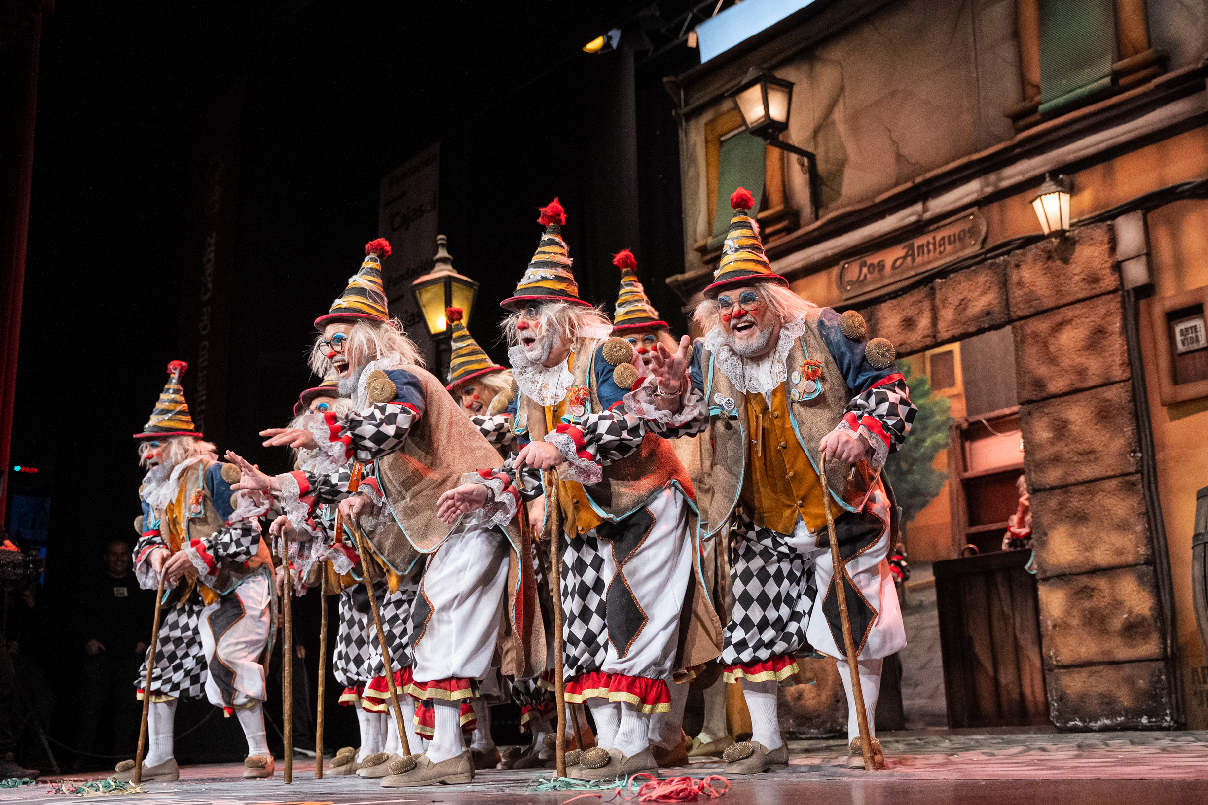 Chirigota, Los antiguos - Semifinales