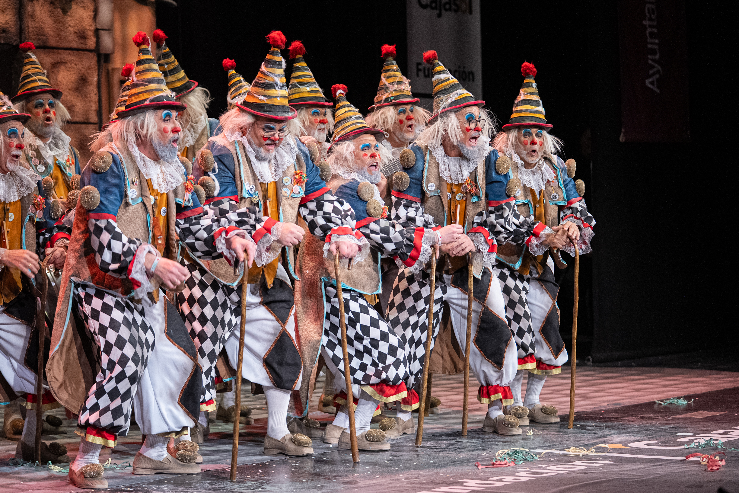 Chirigota, Los antiguos - Semifinales