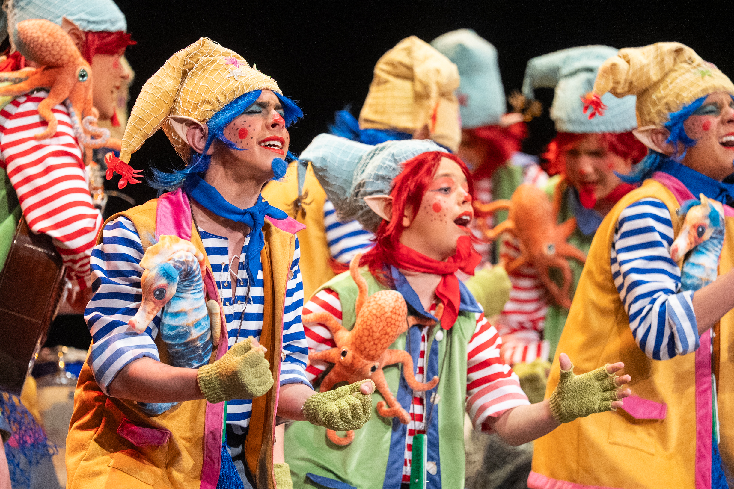 Chirigota juvenil, Los duendecillos de los dos castillos - Semifinal