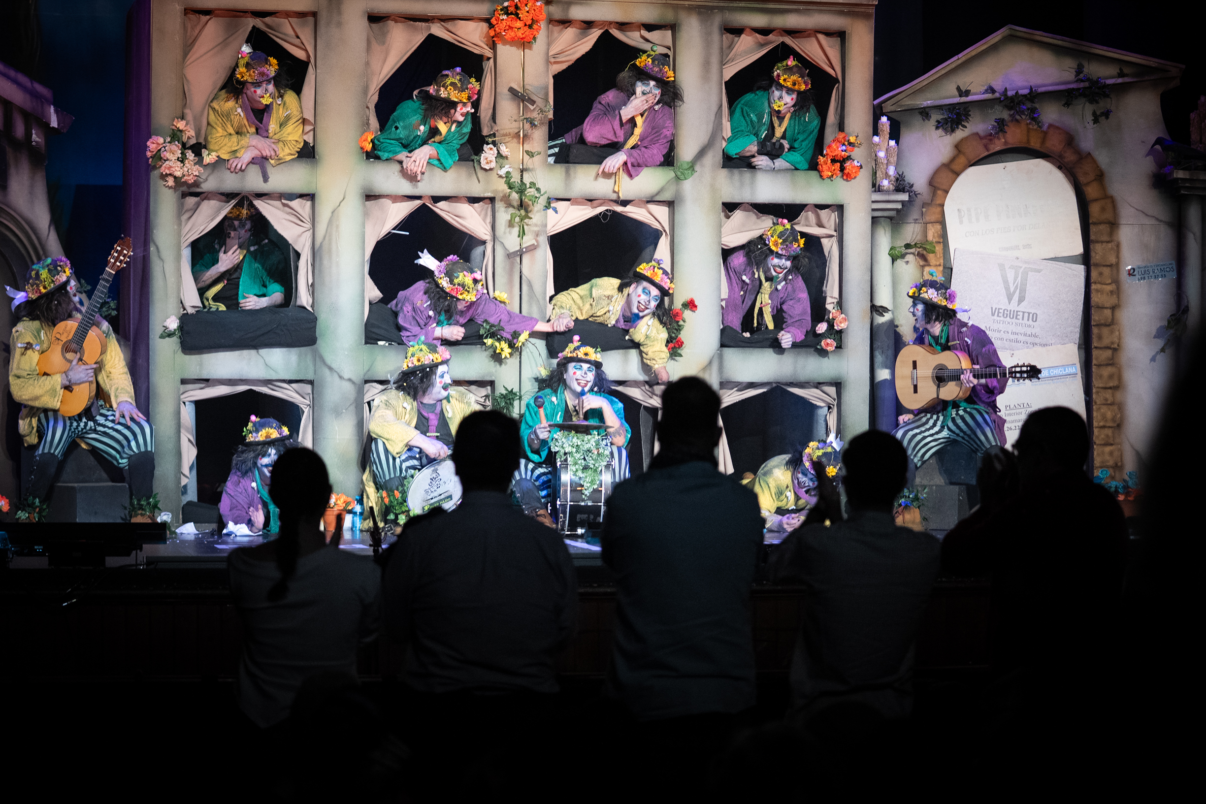 Chirigota, Los que la tienen de mármol - Semifinales