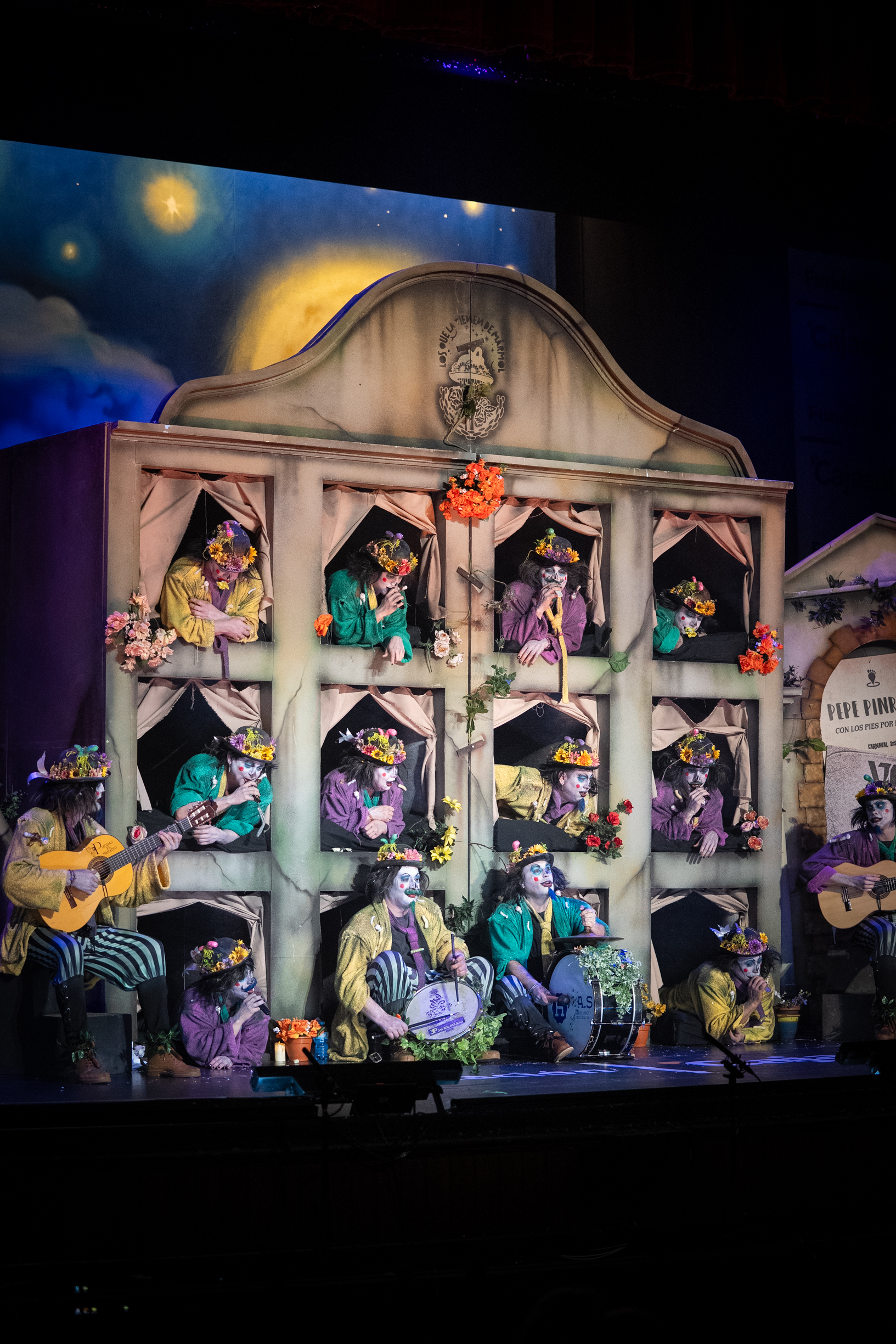 Chirigota, Los que la tienen de mármol - Semifinales