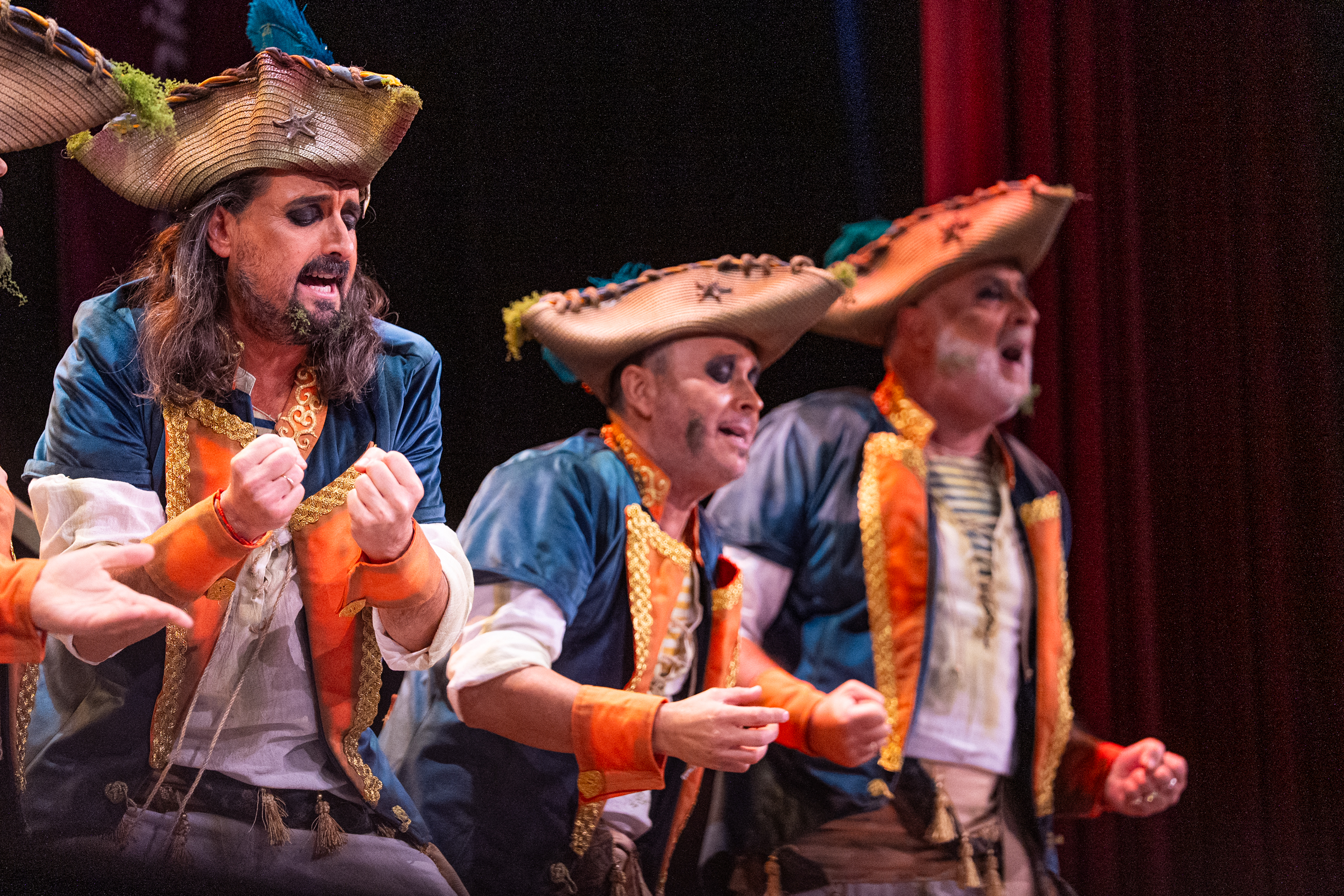 Coro, Los caletarios - Preliminares