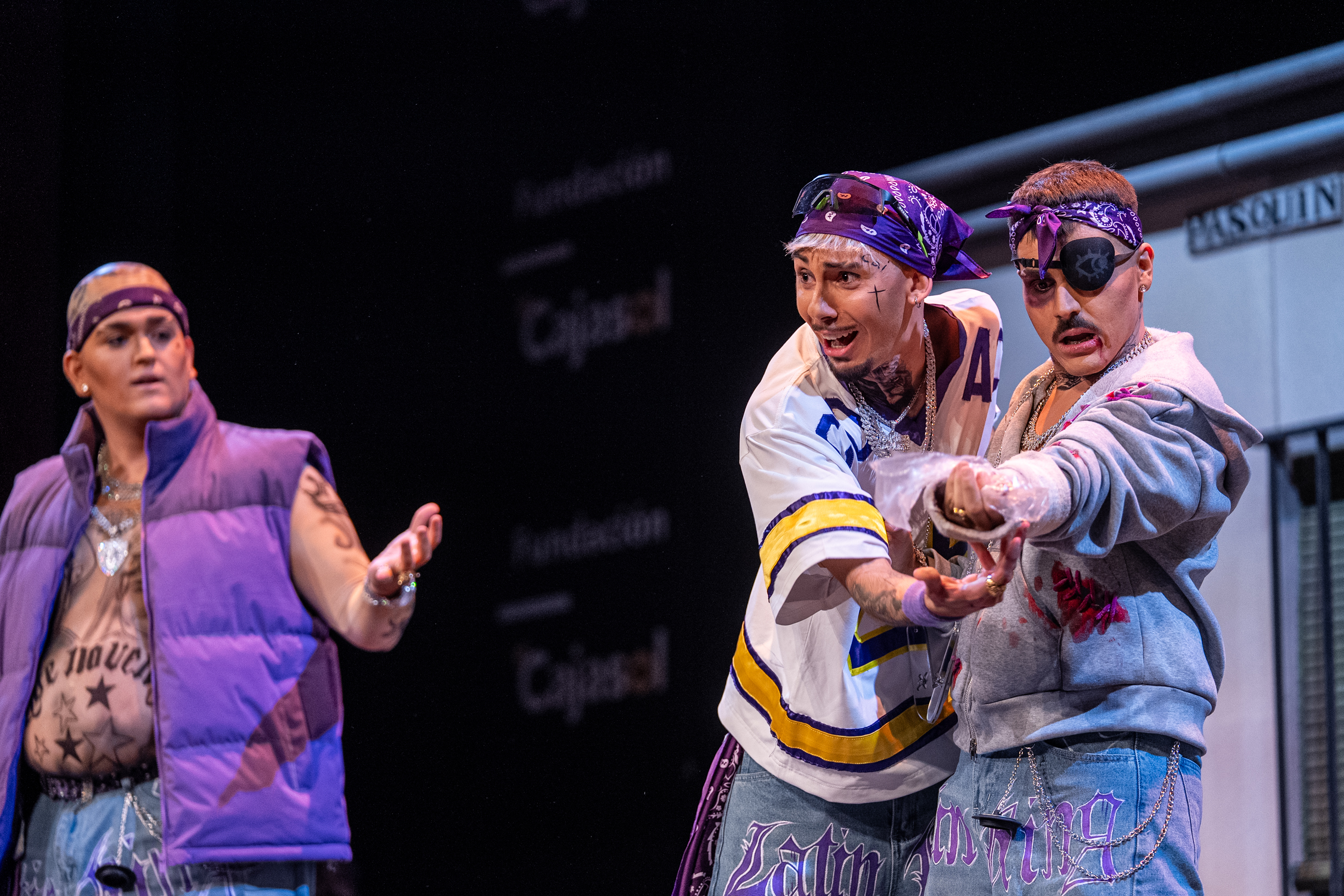 Cuarteto, Los latin king (De la calle Paskín) - Preliminares