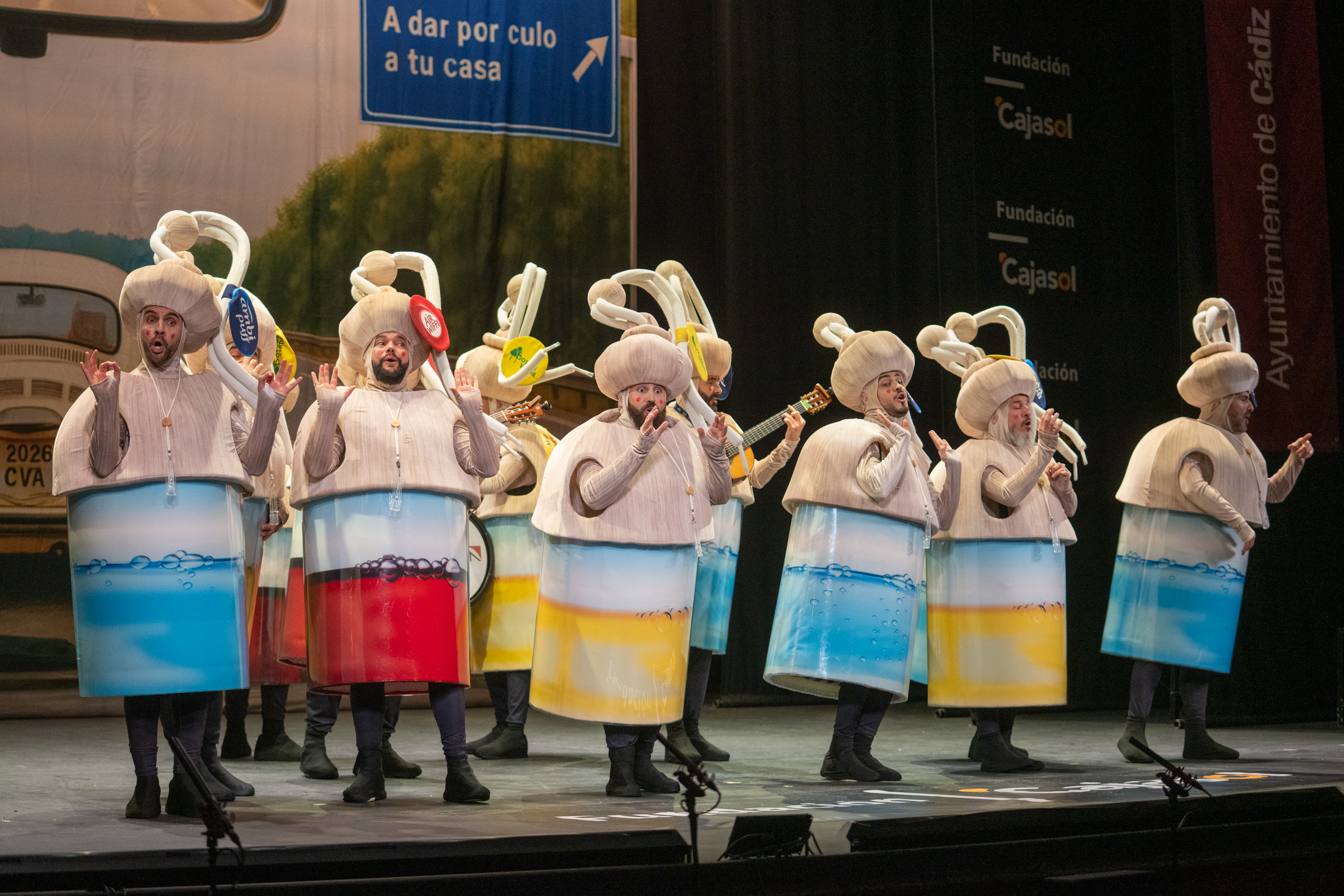 Chirigota, ¡Cariño... Vaya ambientazo! - Preliminares