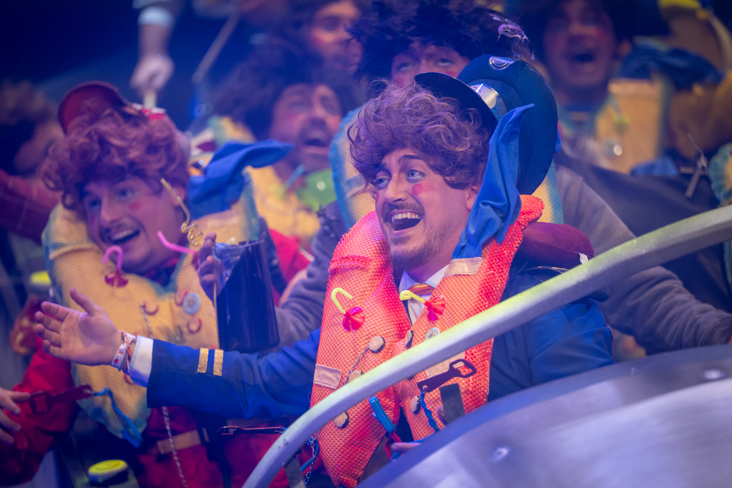 Chirigota, Seguimos cayendo mal - Preliminares