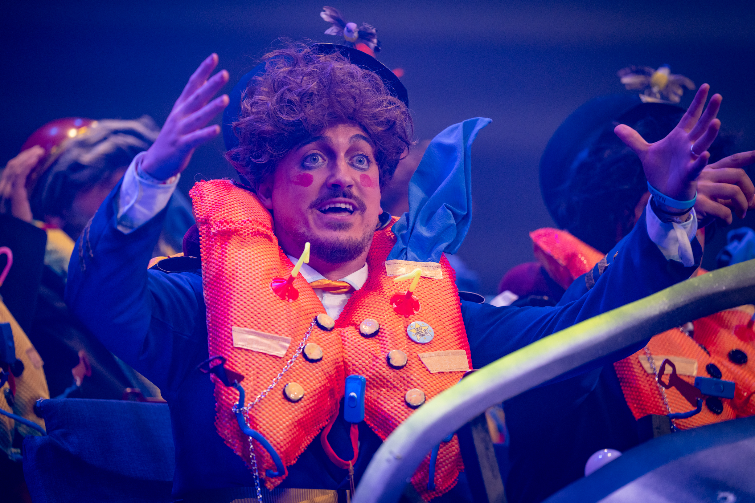 Chirigota, Seguimos cayendo mal - Preliminares