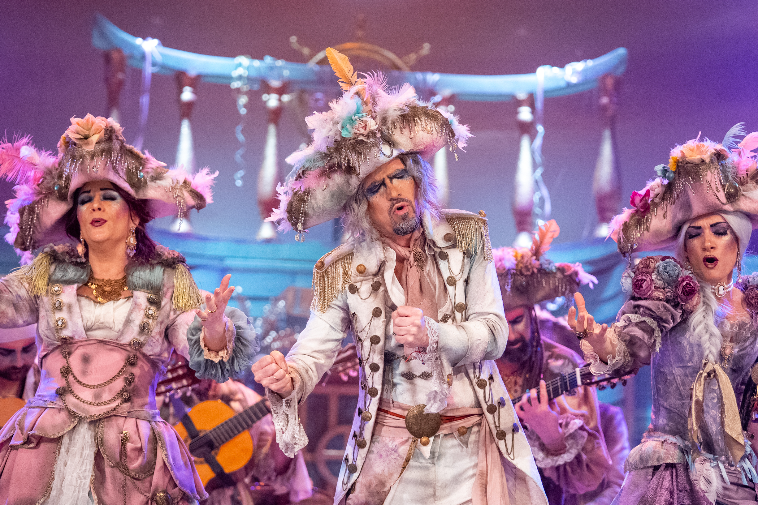 Comparsa, Contra viento y marea - Preliminares