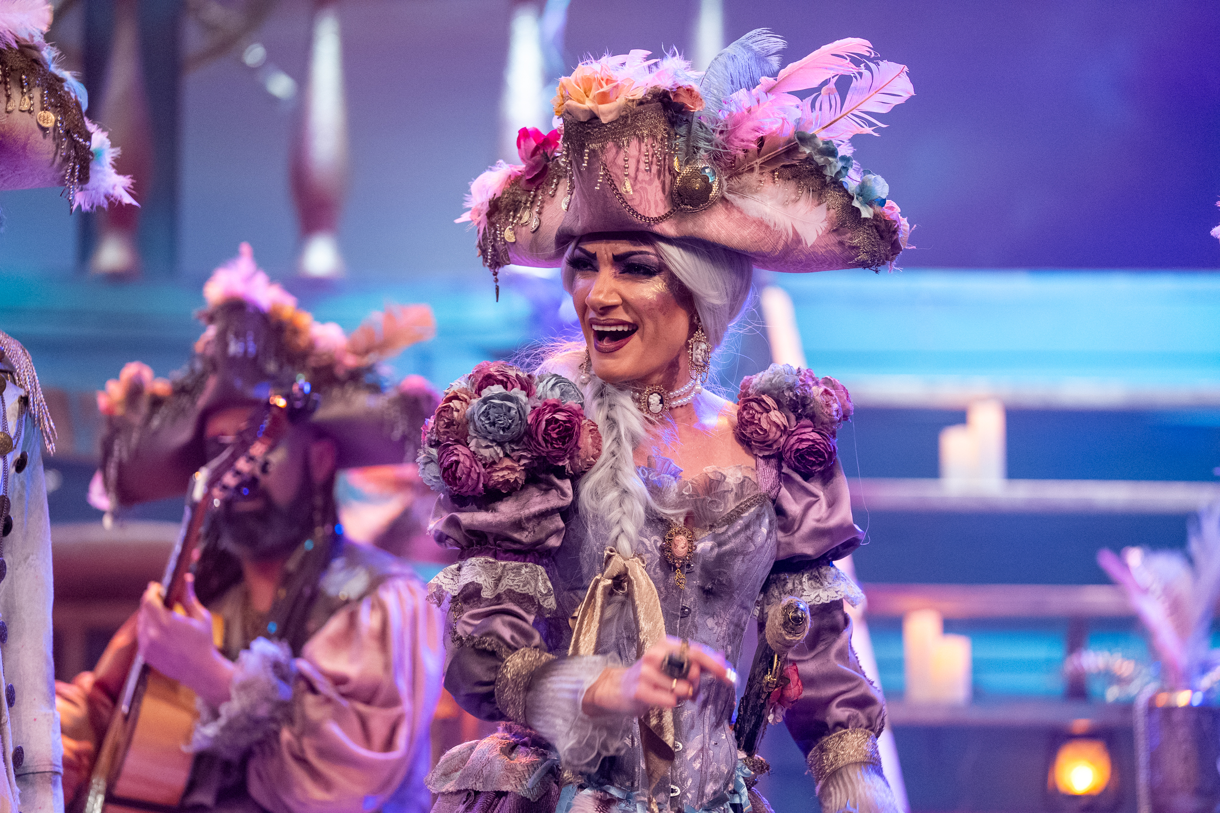 Comparsa, Contra viento y marea - Preliminares