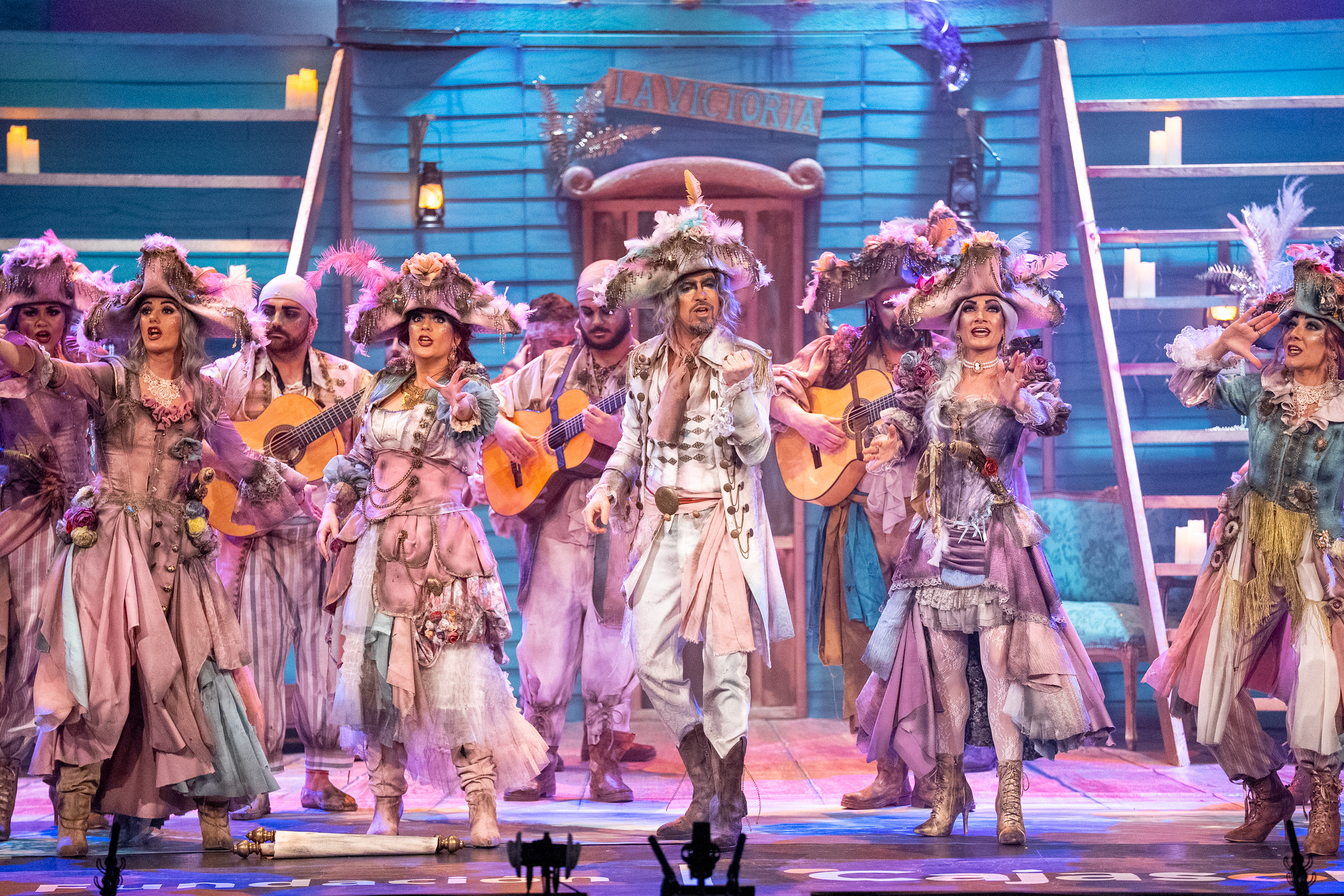 Comparsa, Contra viento y marea - Preliminares