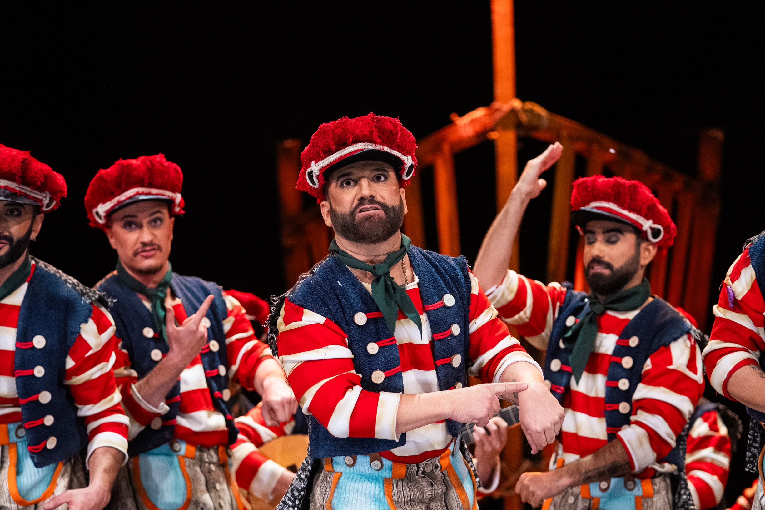 Comparsa, Los pájaros carpinteros - Preliminares