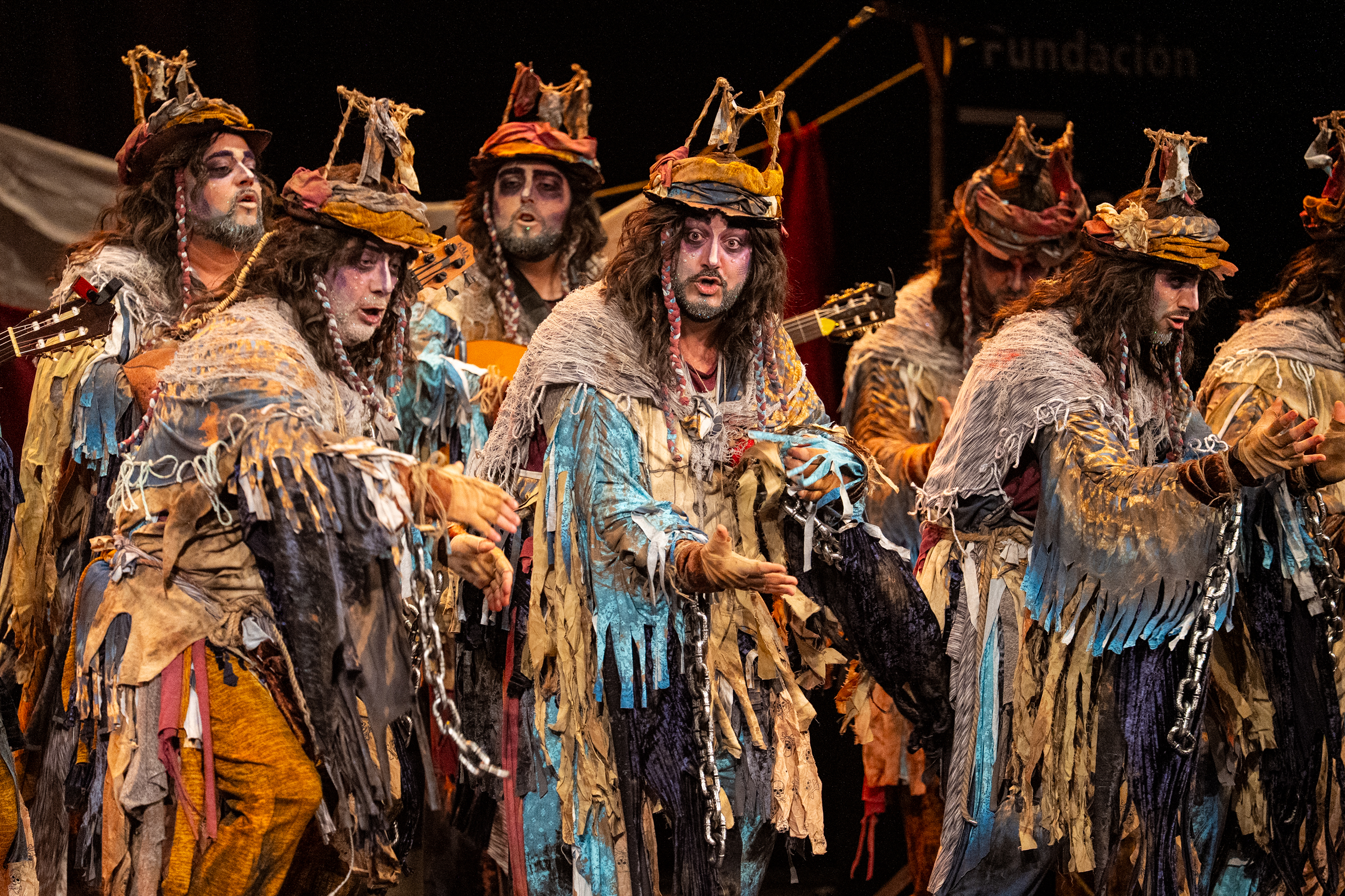 Comparsa, Los trapos sucios - Preliminares