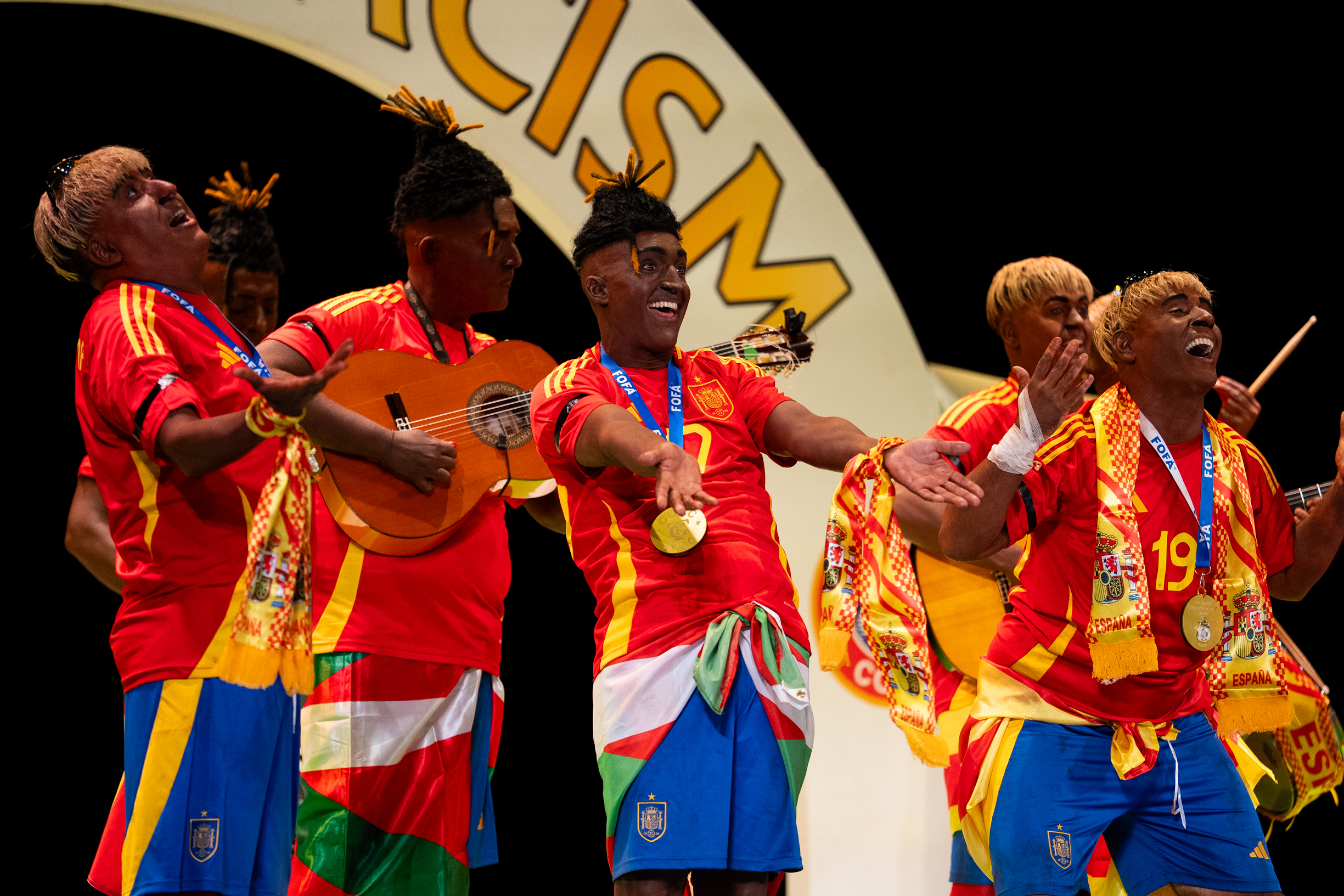 Chirigota, Los legales (nosotros si, no?) - Preliminares