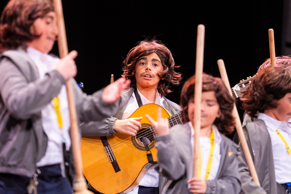 Chirigota infantil, Los manitas la garita - Semifinal