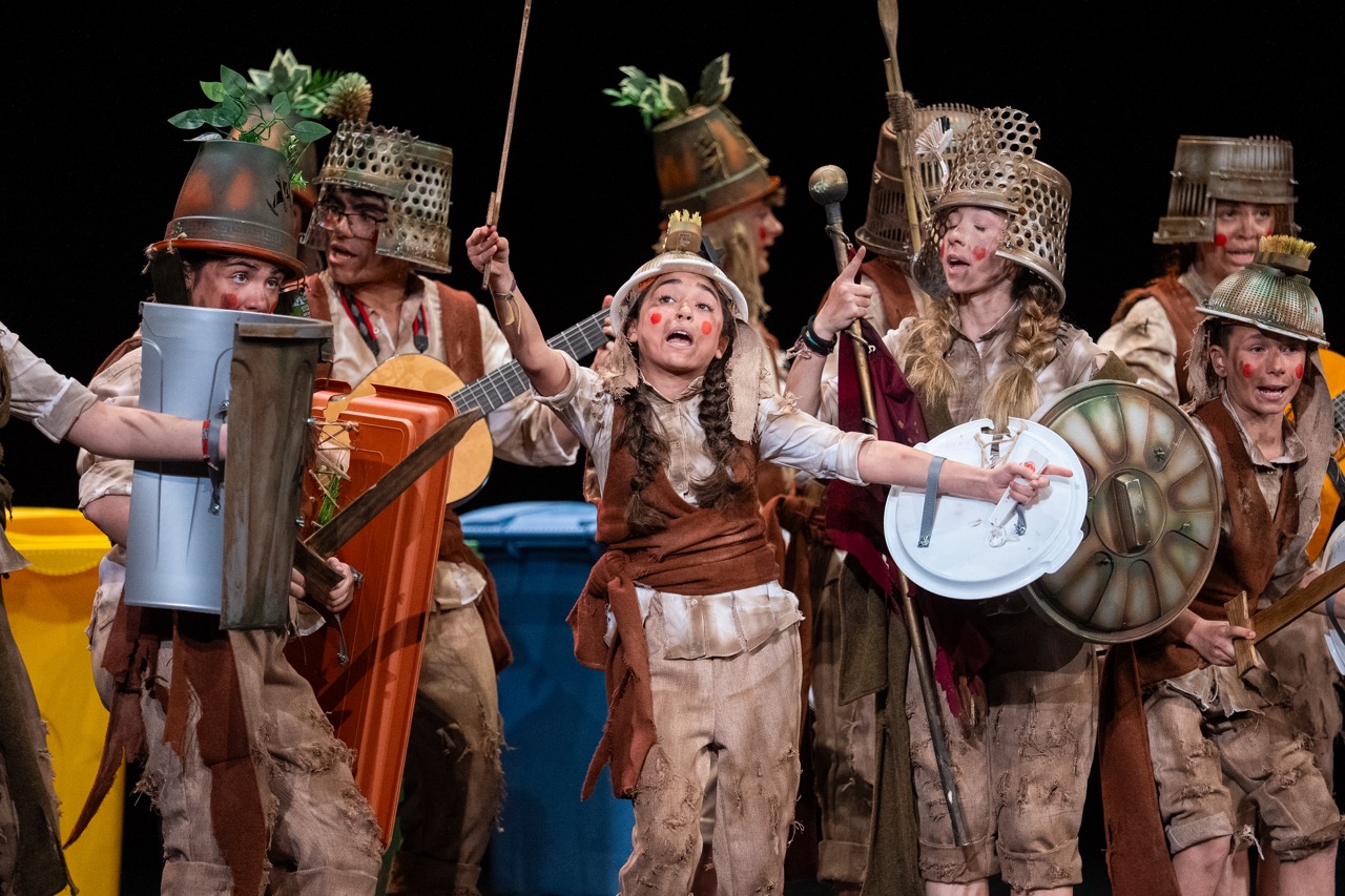 Chirigota juvenil, Los tímidos (Al ataque con tomate) - Semifinal