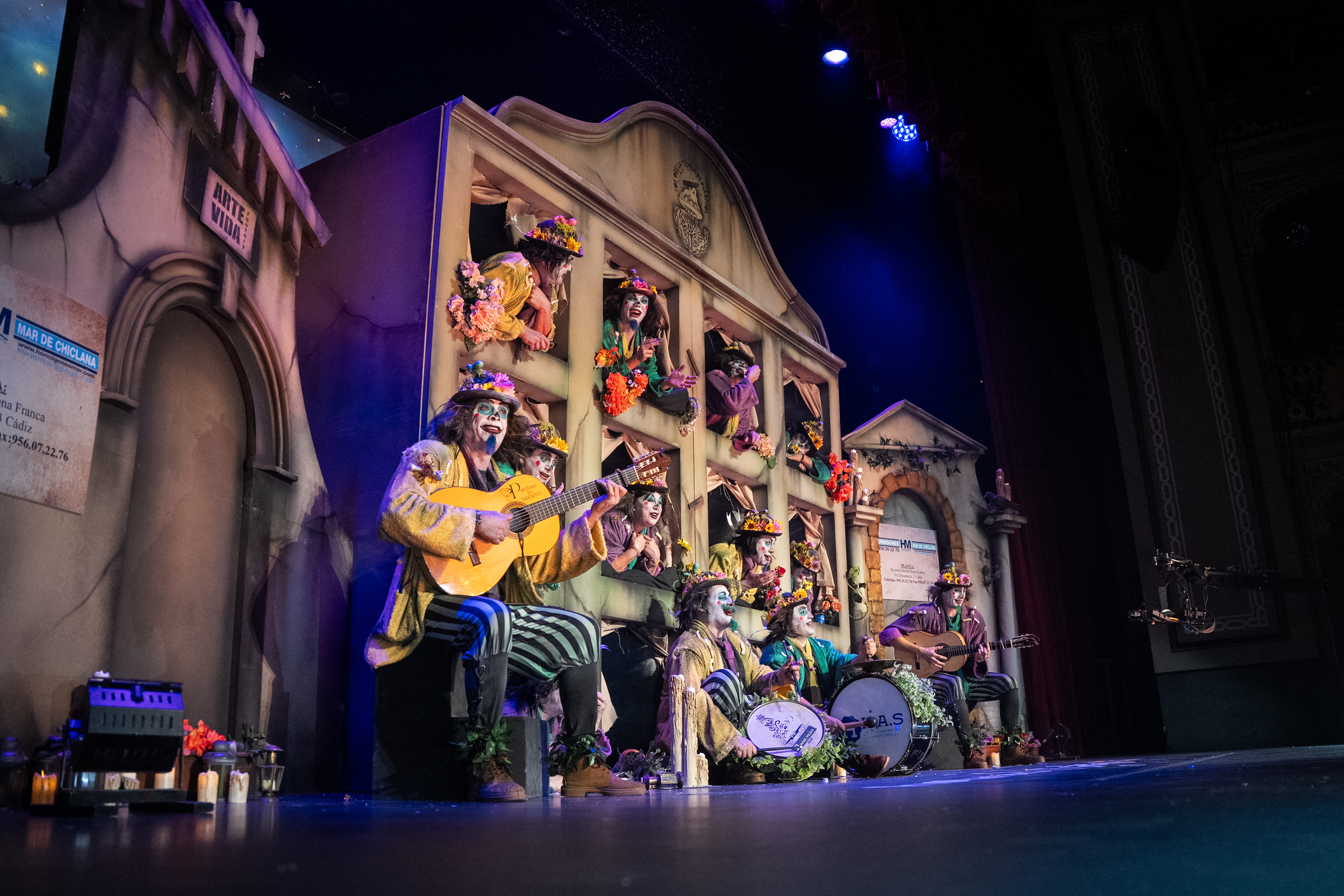 Chirigota, Los que la tienen de mármol - Preliminares