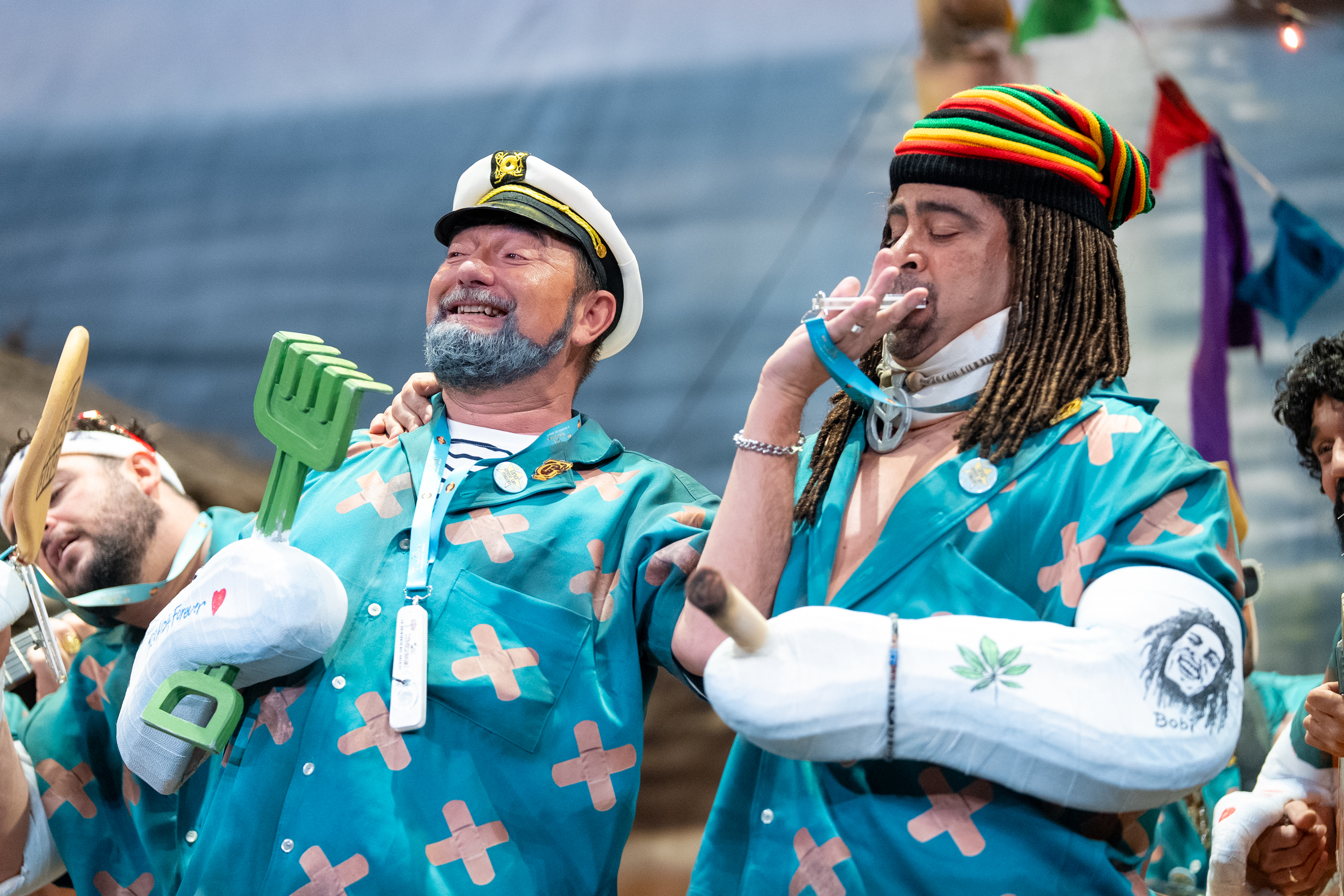 Chirigota, Los semicuraos - Cuartos