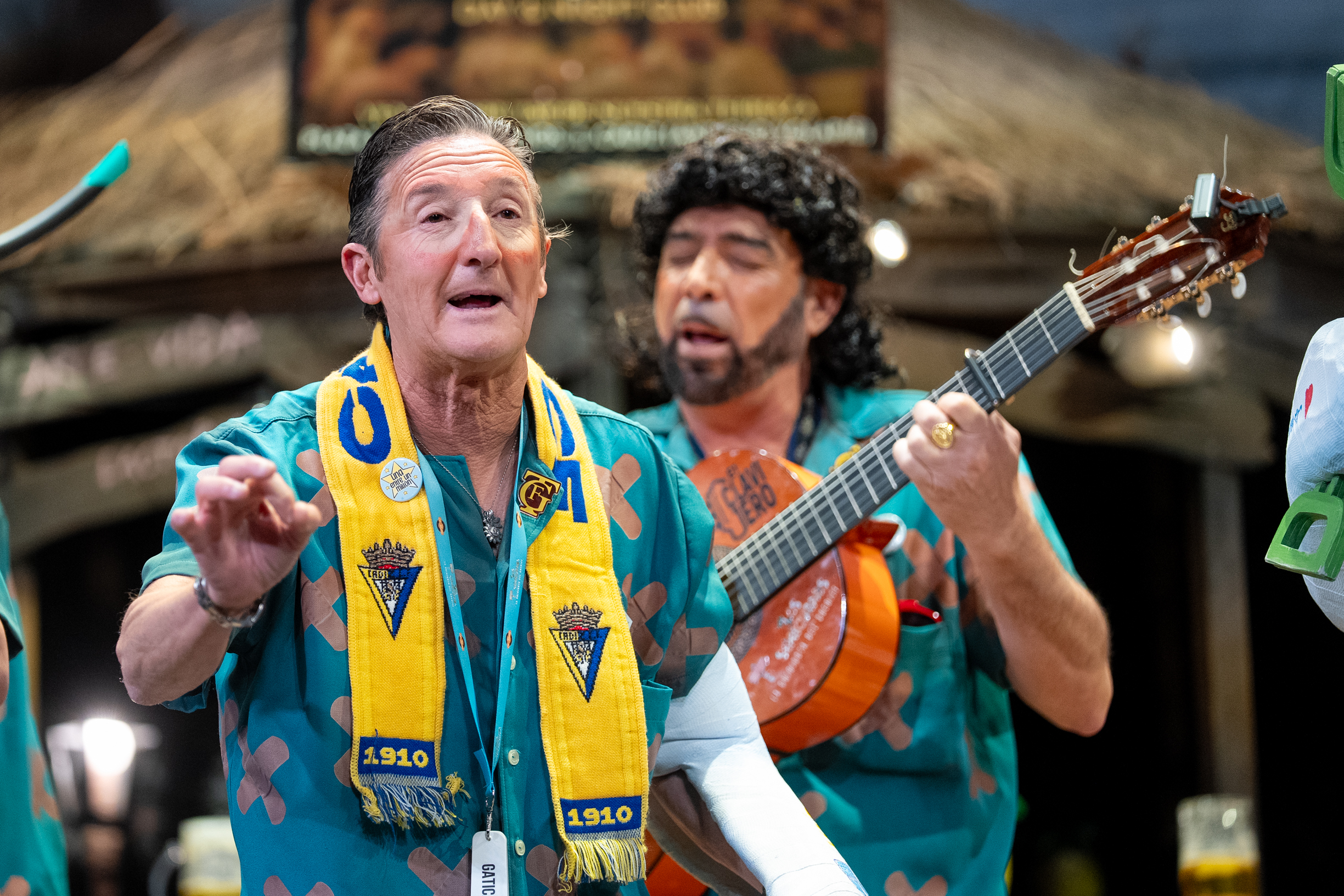 Chirigota, Los semicuraos - Cuartos