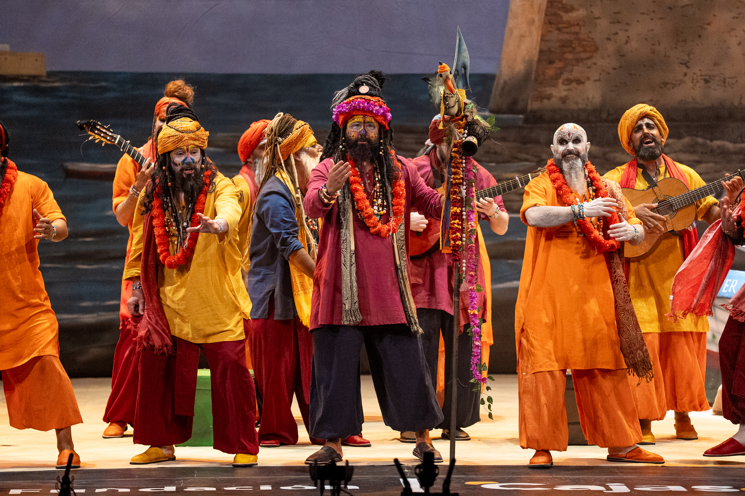 Comparsa, Cadirvana - Preliminares