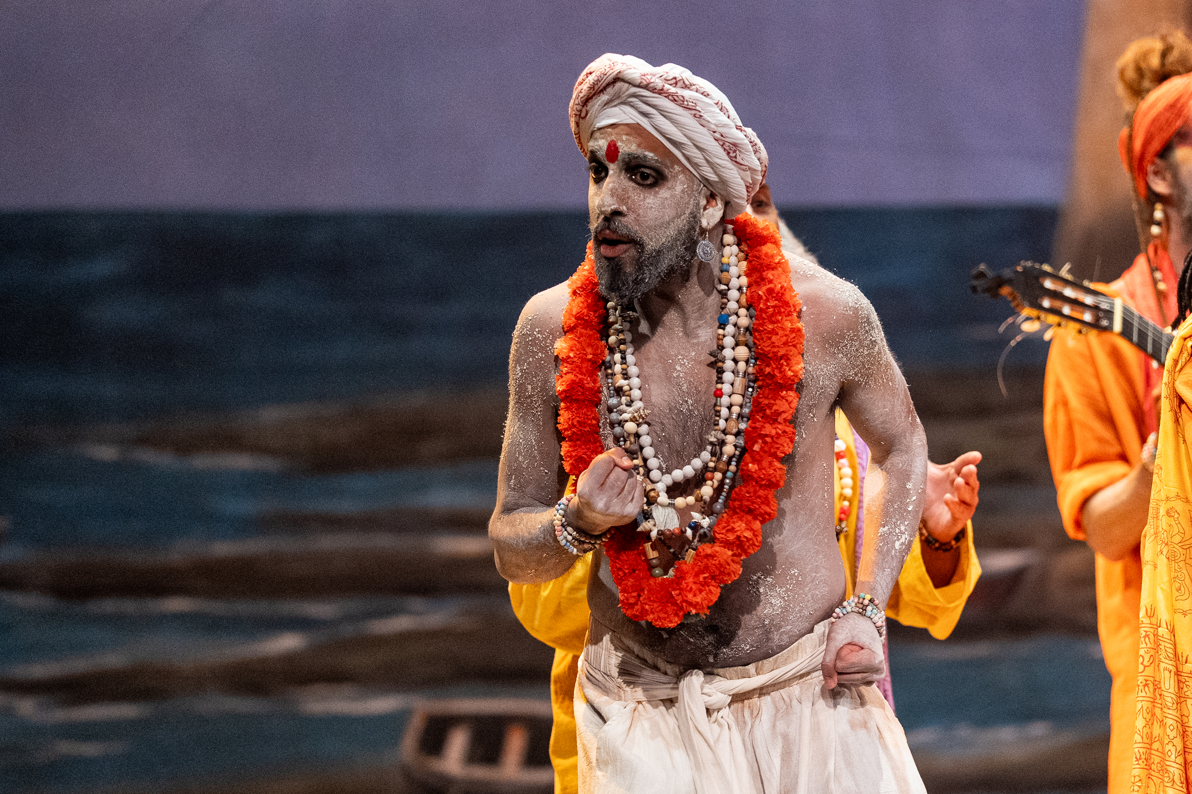 Comparsa, Cadirvana - Preliminares