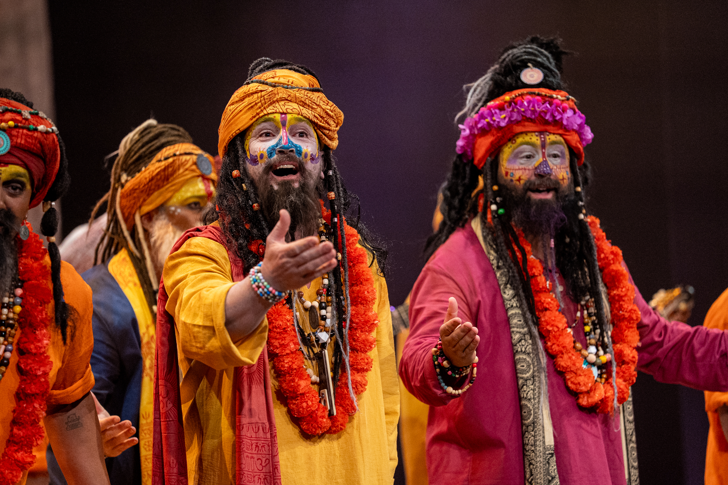 Comparsa, Cadirvana - Preliminares