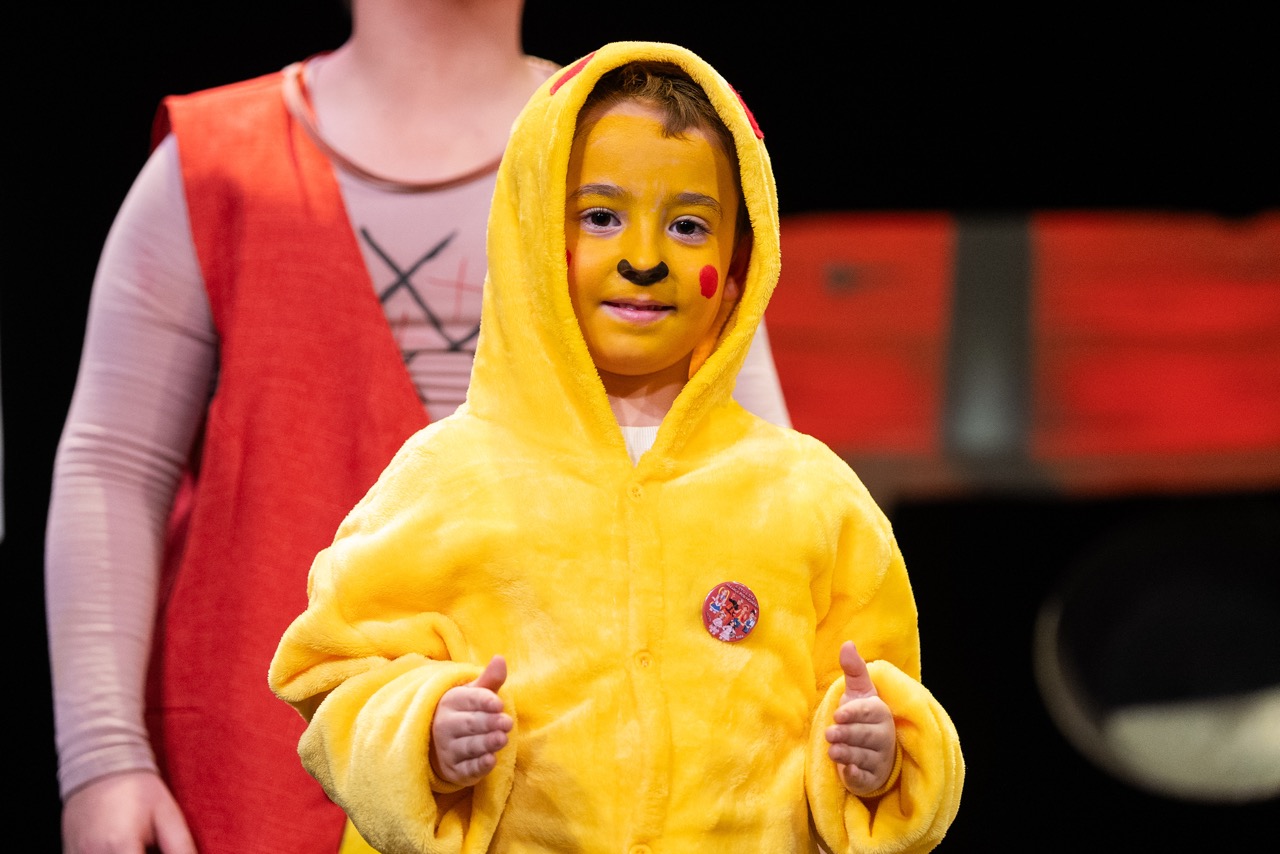 Cuarteto infantil, Esto está manga por hombro - Final